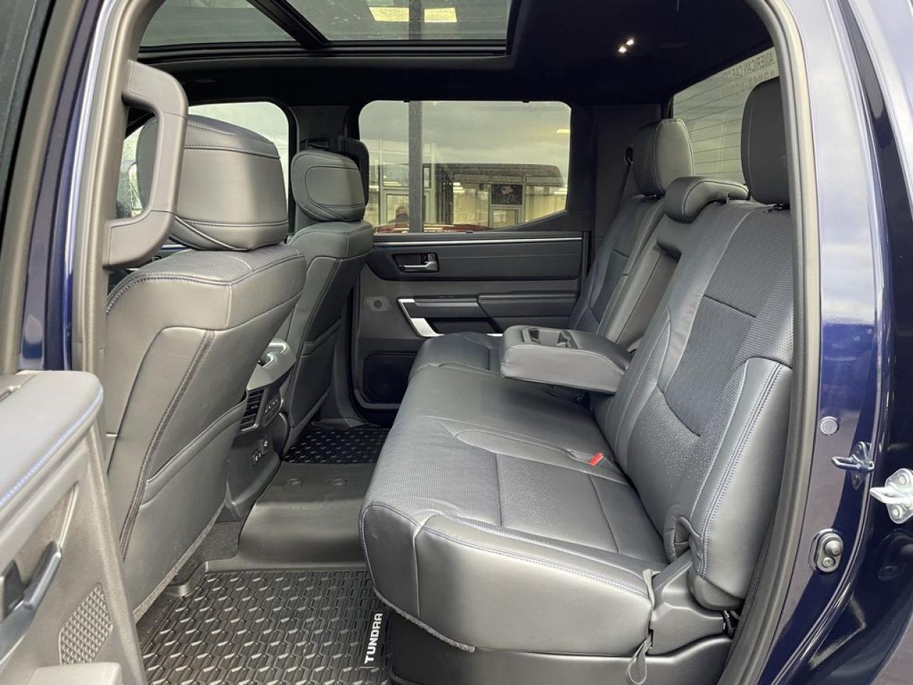 TOYOTA TUNDRA Crewmax PLATINUM