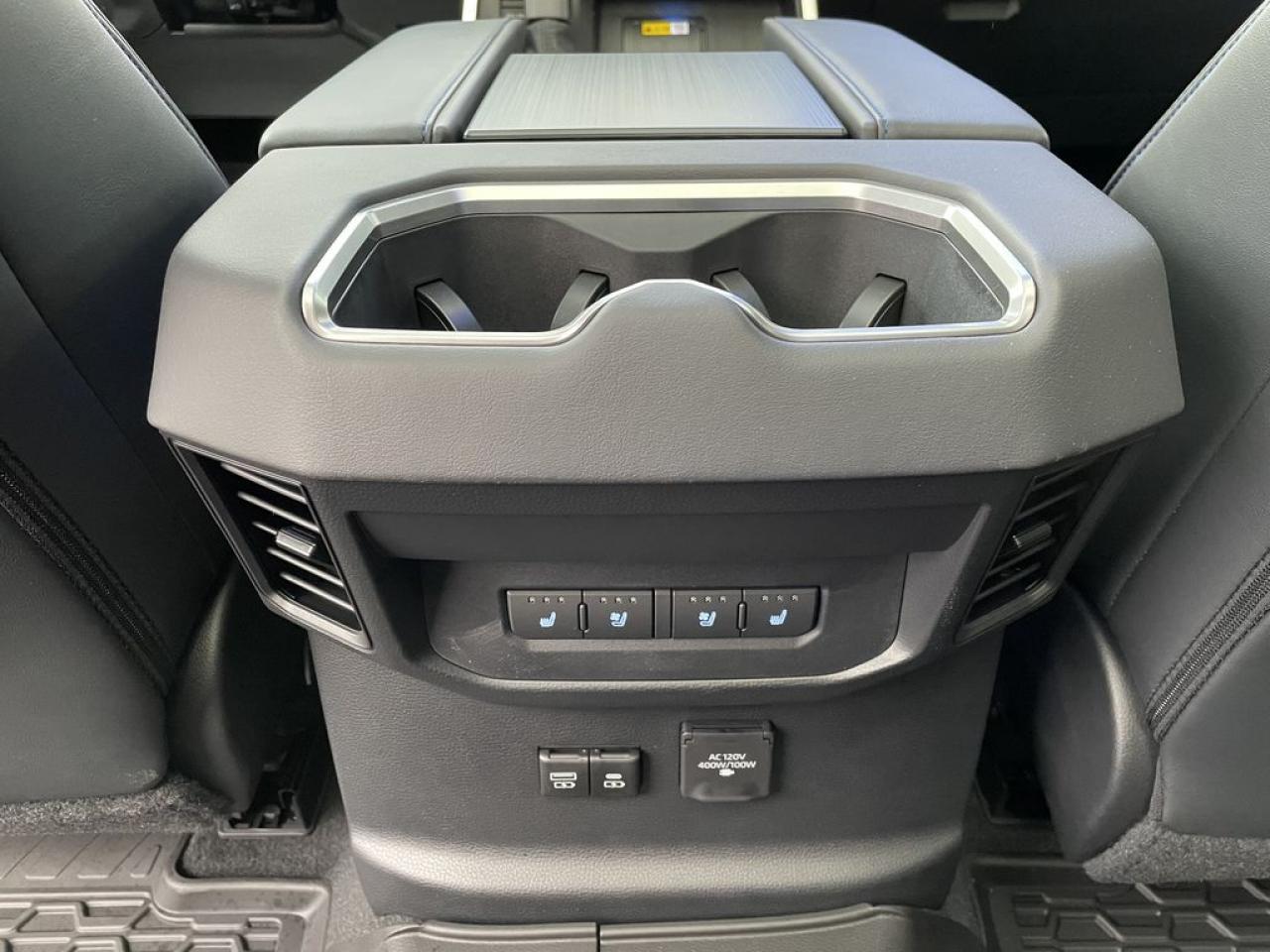 TOYOTA TUNDRA Crewmax PLATINUM