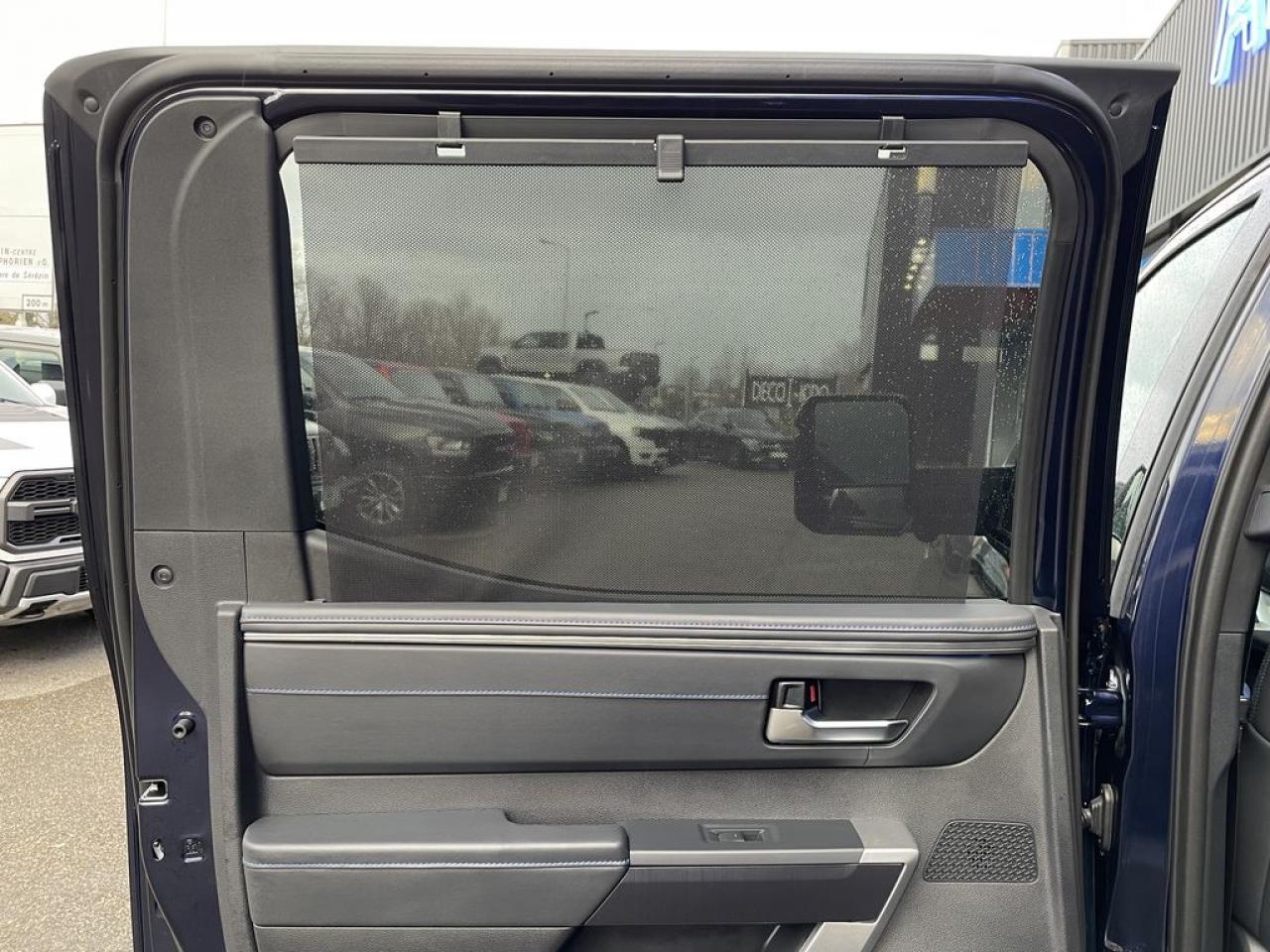 TOYOTA TUNDRA Crewmax PLATINUM
