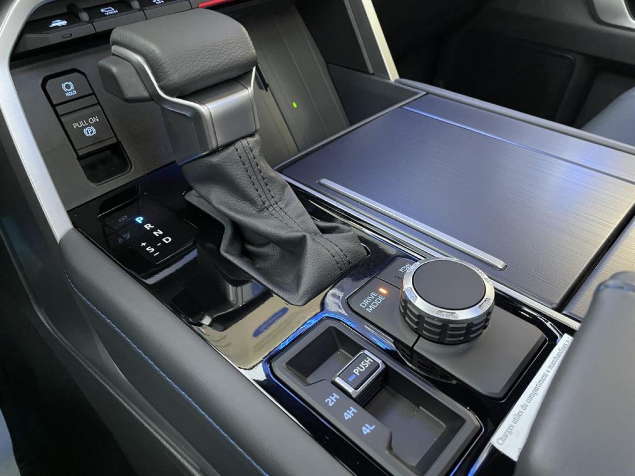TOYOTA TUNDRA Crewmax PLATINUM