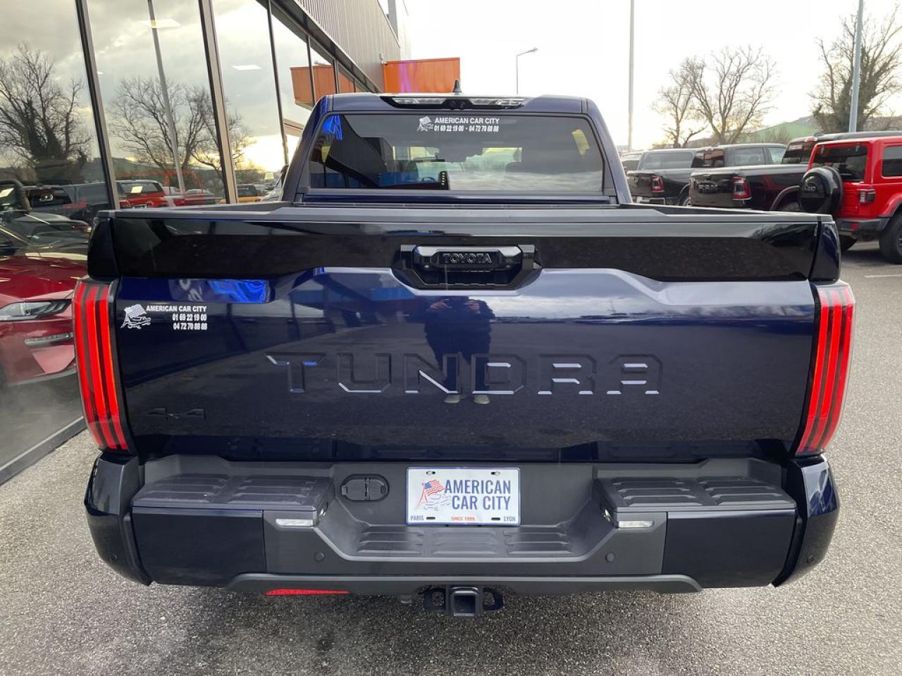TOYOTA TUNDRA Crewmax PLATINUM