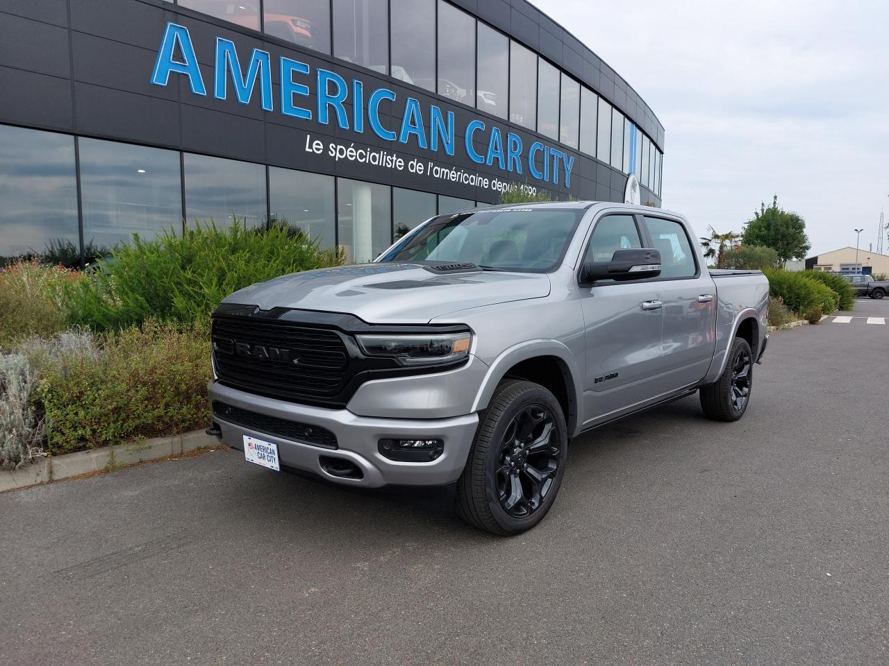 DODGE RAM 1500 CREW LIMITED NIGHT EDITION 2022