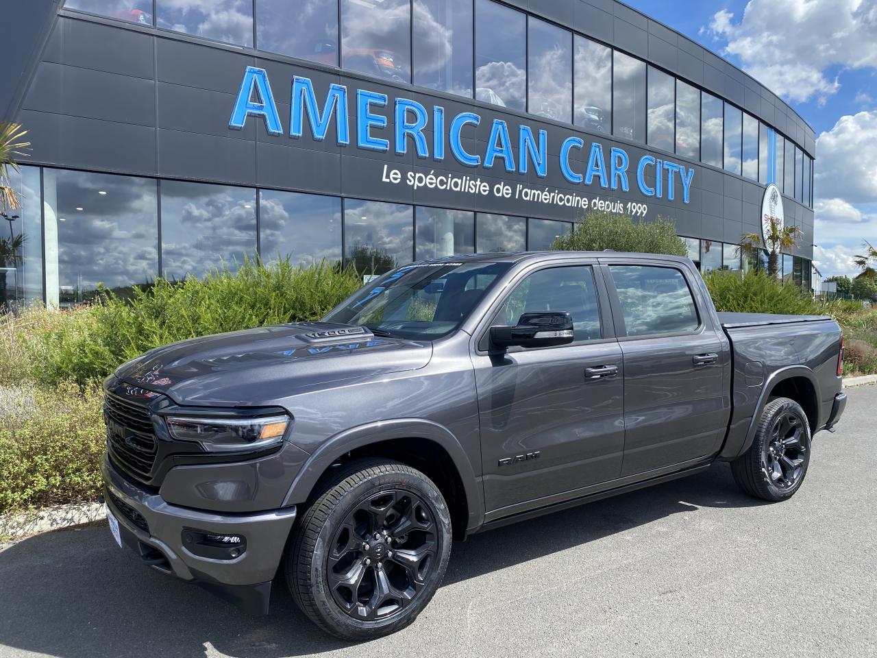 DODGE RAM 1500 CREW LIMITED NIGHT EDITION 2022