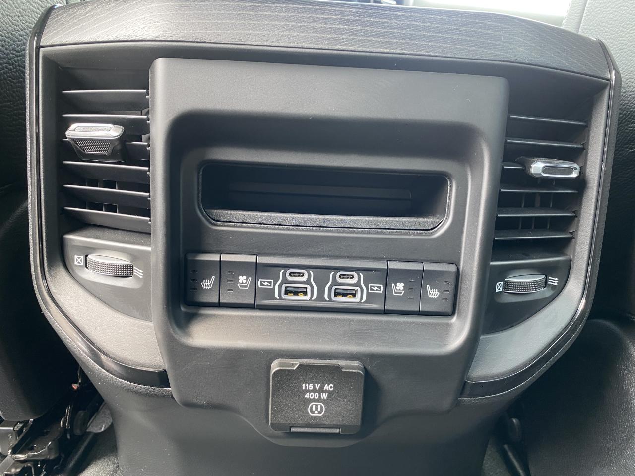 DODGE RAM 1500 CREW LIMITED NIGHT EDITION
