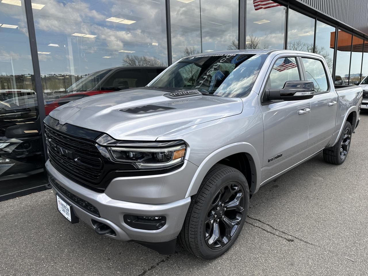 DODGE RAM 1500 CREW LIMITED NIGHT EDITION 2022