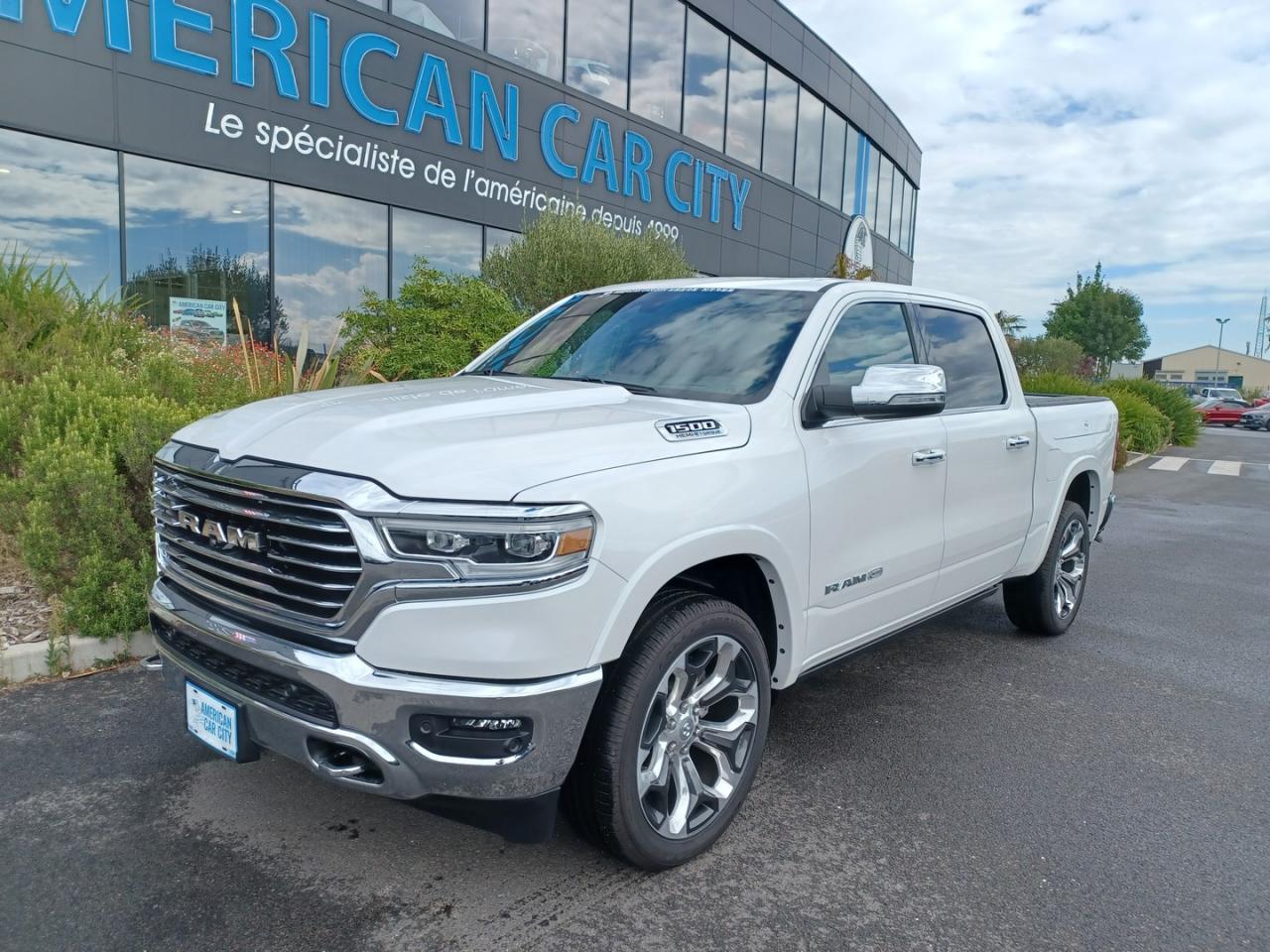 DODGE RAM 1500 CREW LONGHORN RAMBOX