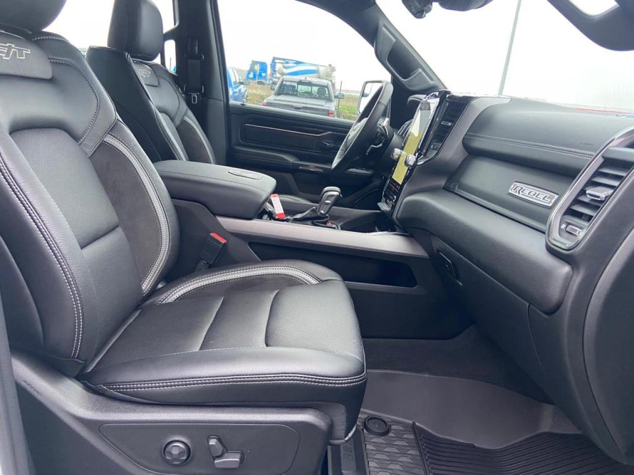 DODGE RAM 1500 CREW REBEL GT AIR RAMBOX