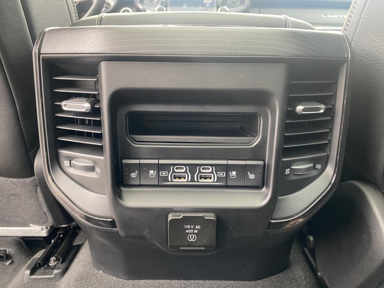 DODGE RAM 1500 Crew Limited Night Edition