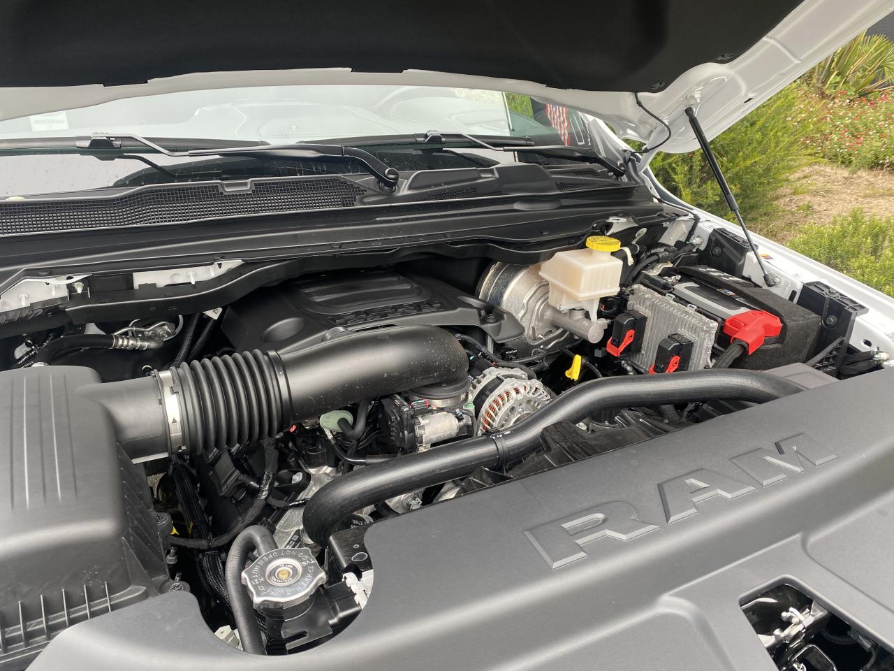 DODGE RAM 1500 Crew Limited Night Edition