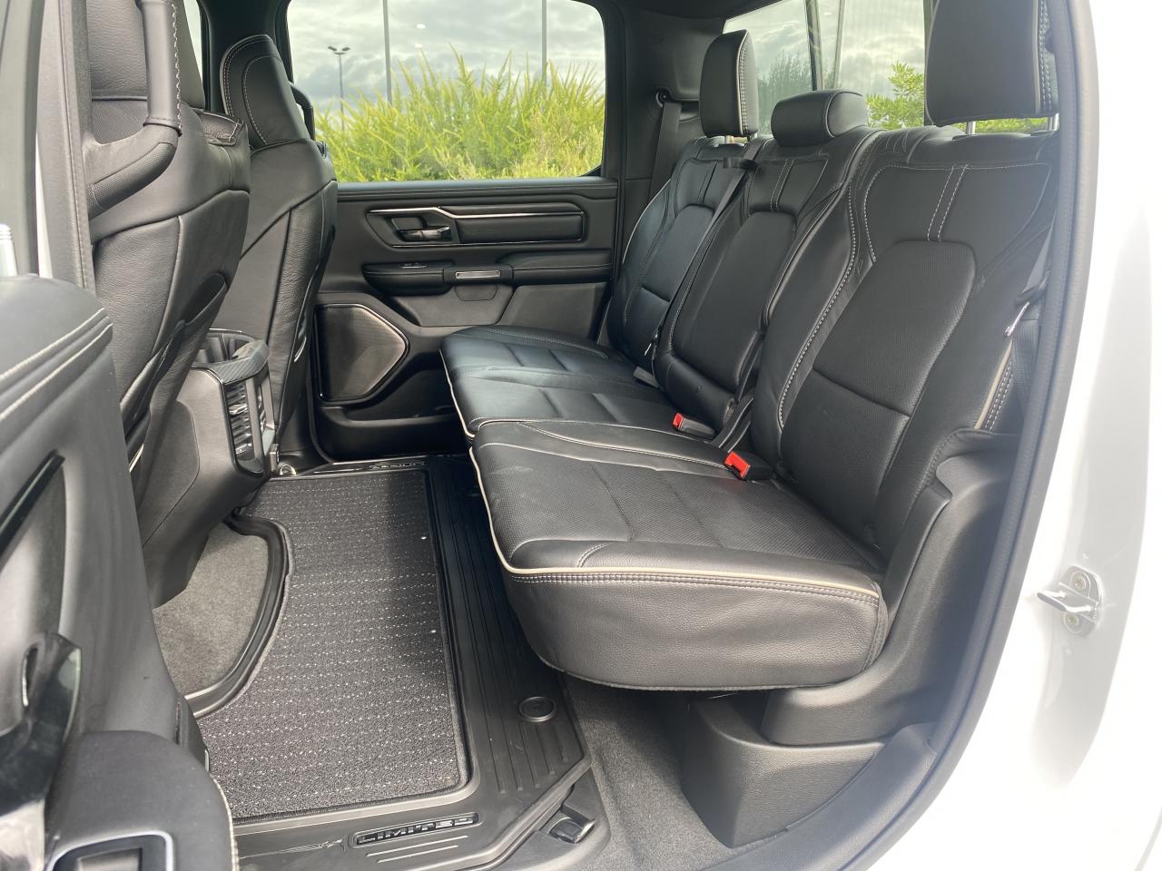 DODGE RAM 1500 Crew Limited Night Edition