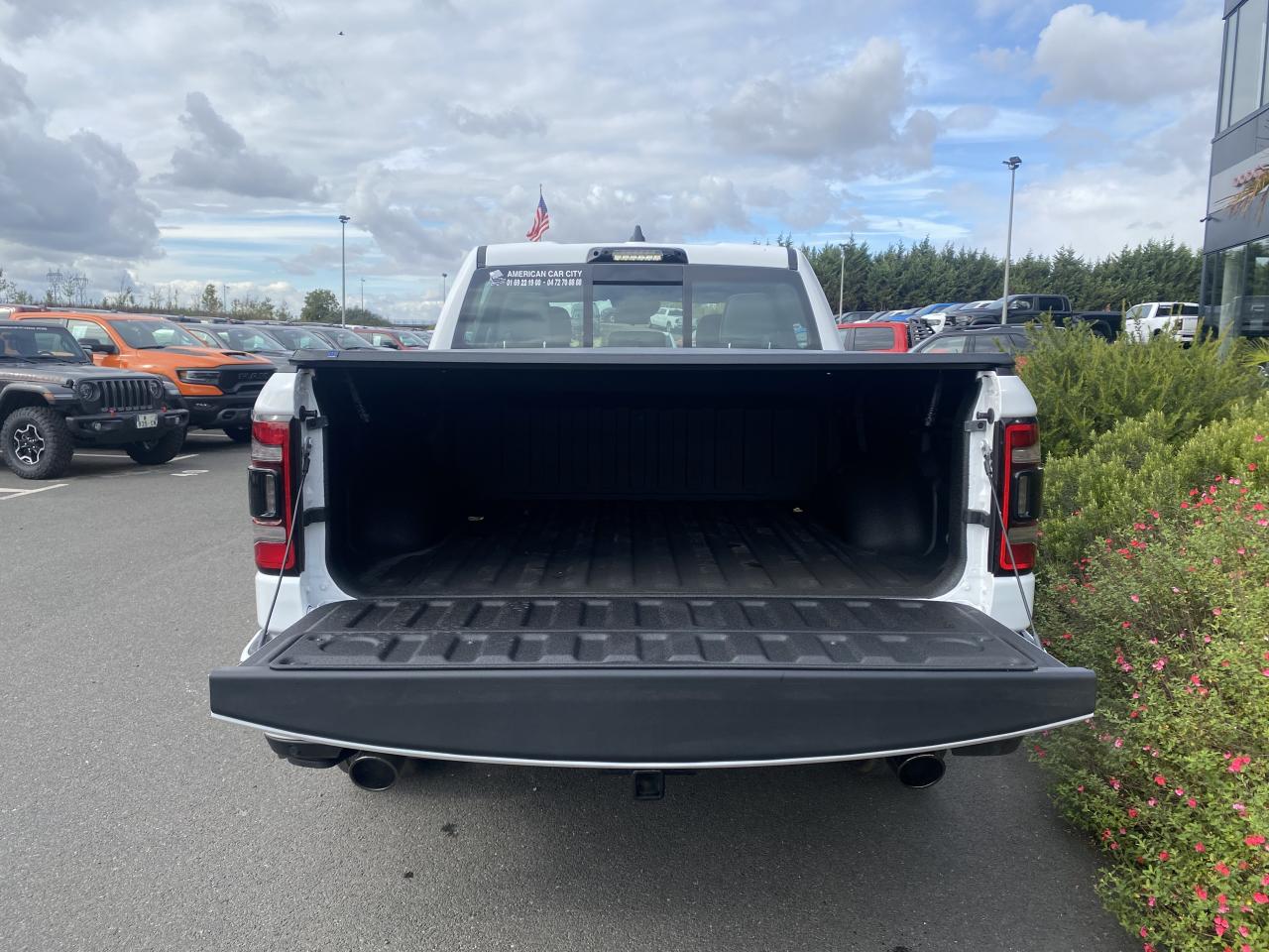 DODGE RAM 1500 Crew Limited Night Edition