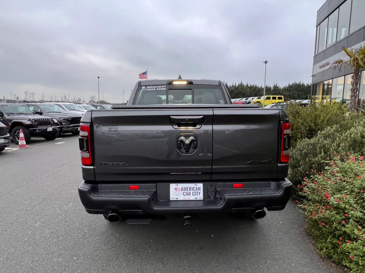 DODGE RAM 1500 CREW REBEL G/T AIR RAMBOX