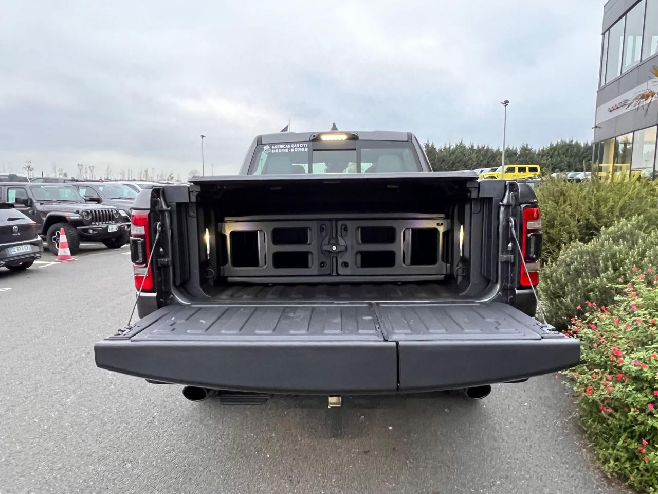DODGE RAM 1500 CREW REBEL G/T AIR RAMBOX
