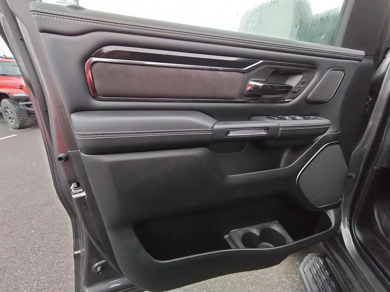 DODGE RAM 1500 CREW REBEL G/T AIR RAMBOX