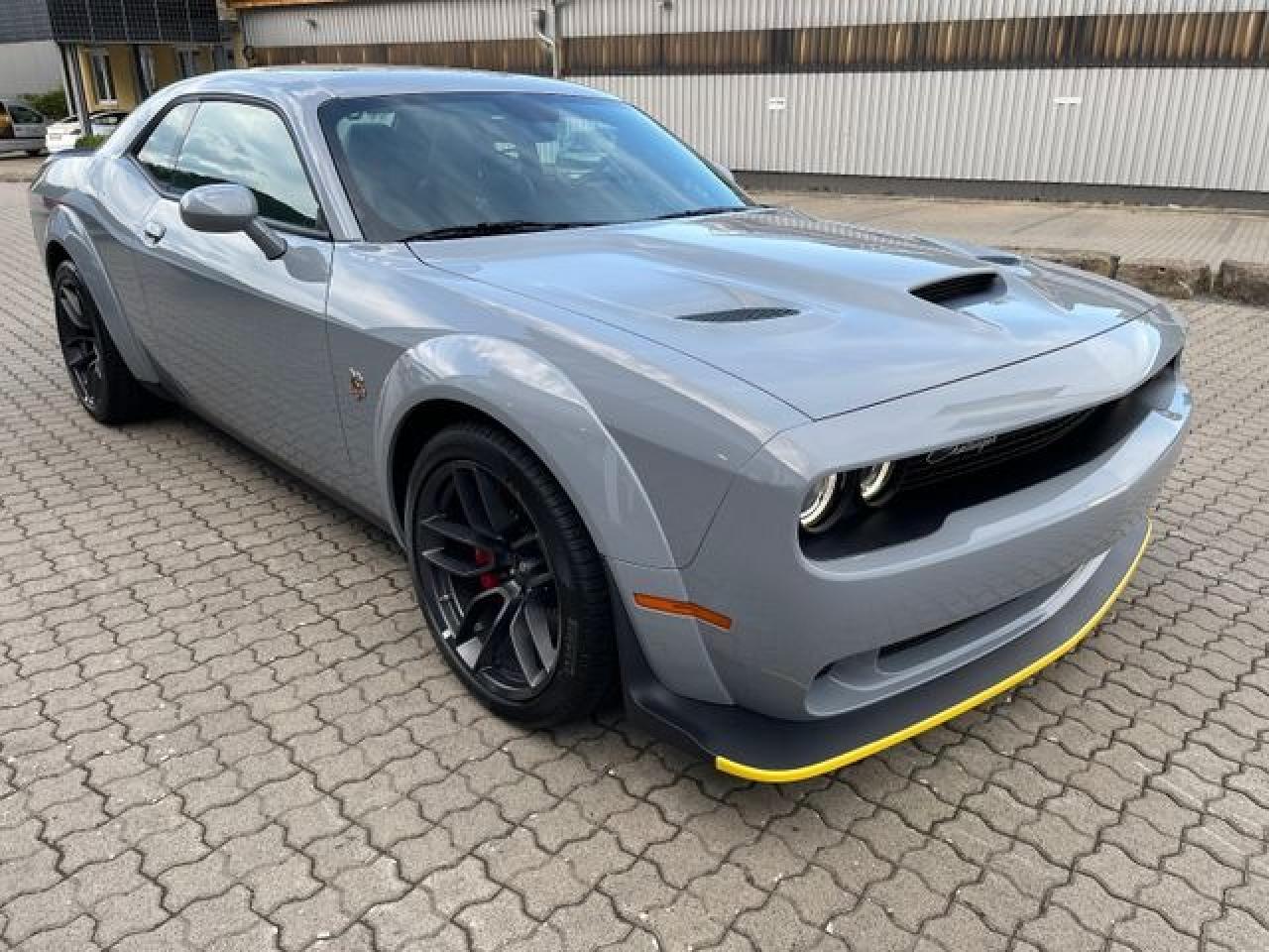 DODGE CHALLENGER R/T SCAT PACK WIDEBODY