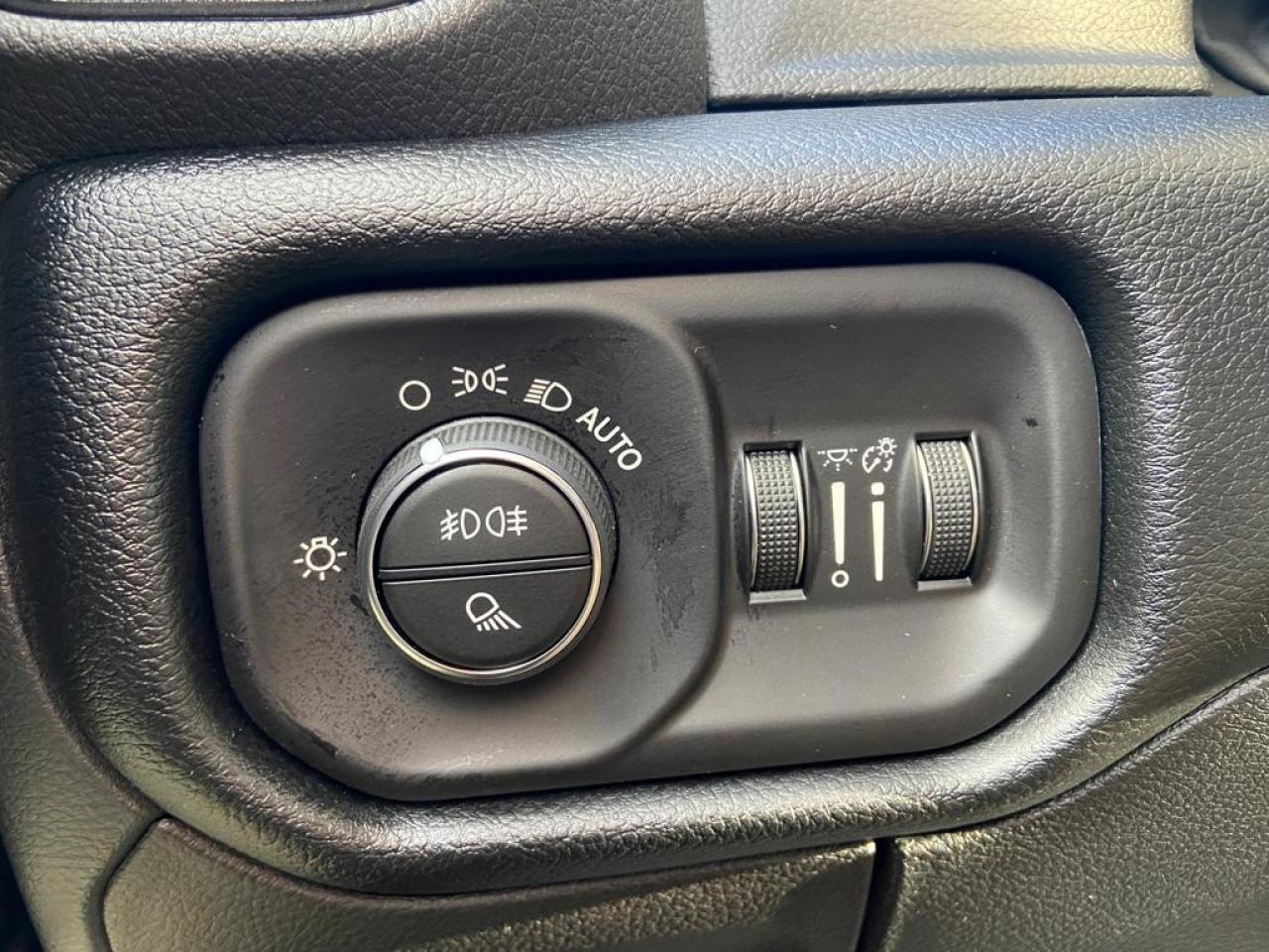 DODGE RAM 1500 CREW REBEL G/T AIR RAMBOX