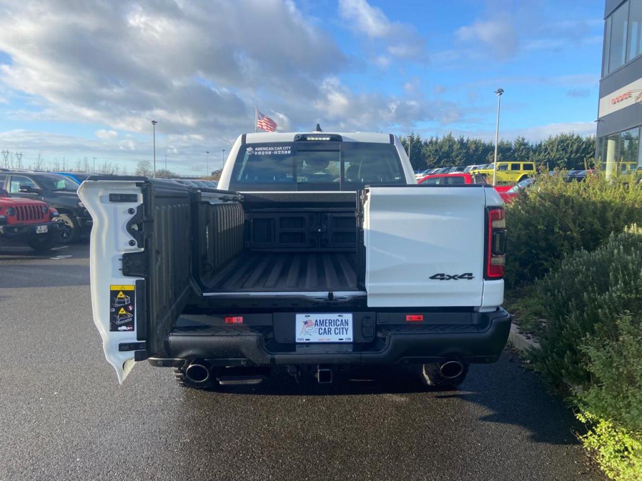 DODGE RAM 1500 CREW REBEL G/T AIR RAMBOX