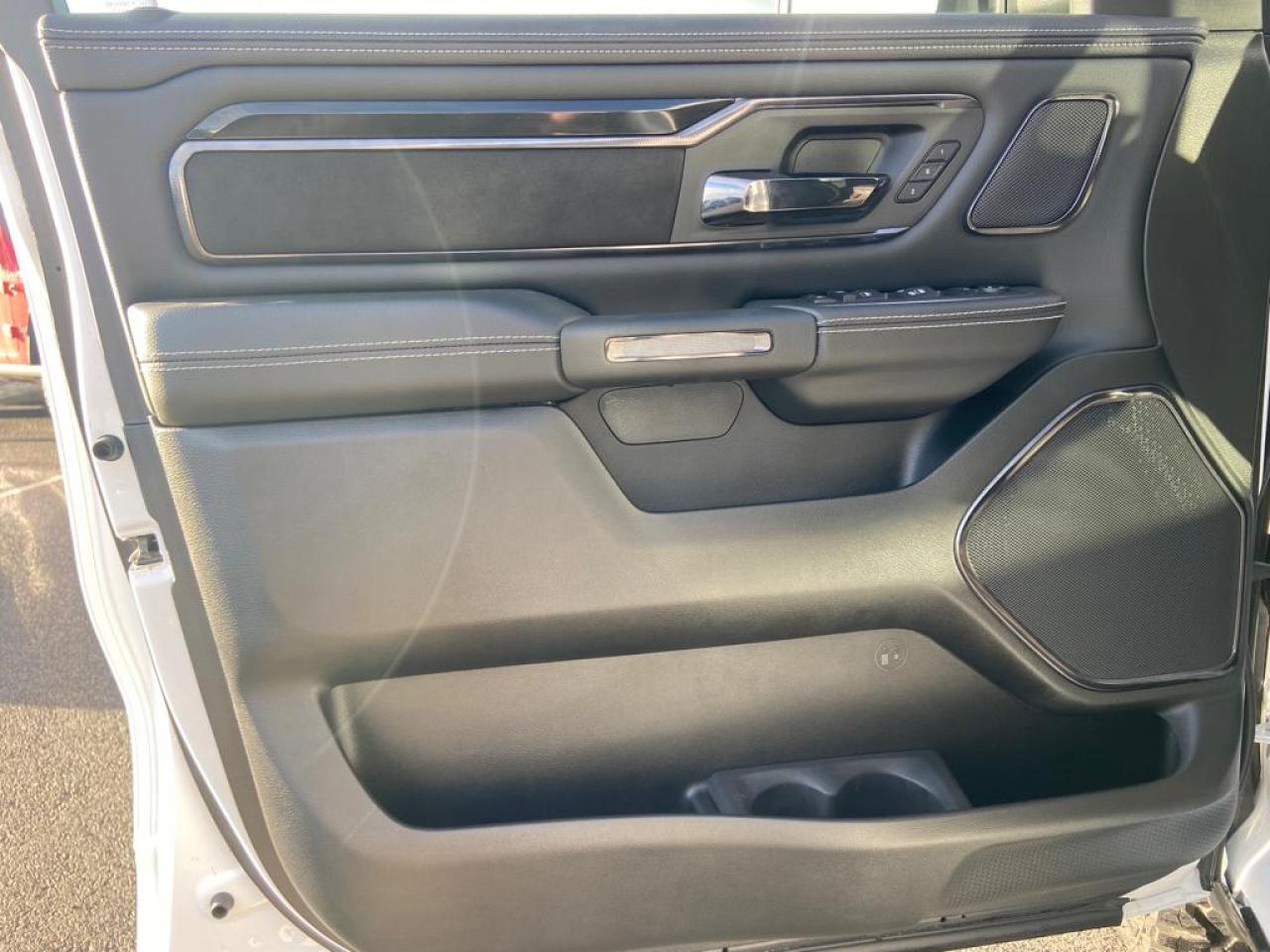 DODGE RAM 1500 CREW REBEL G/T AIR RAMBOX
