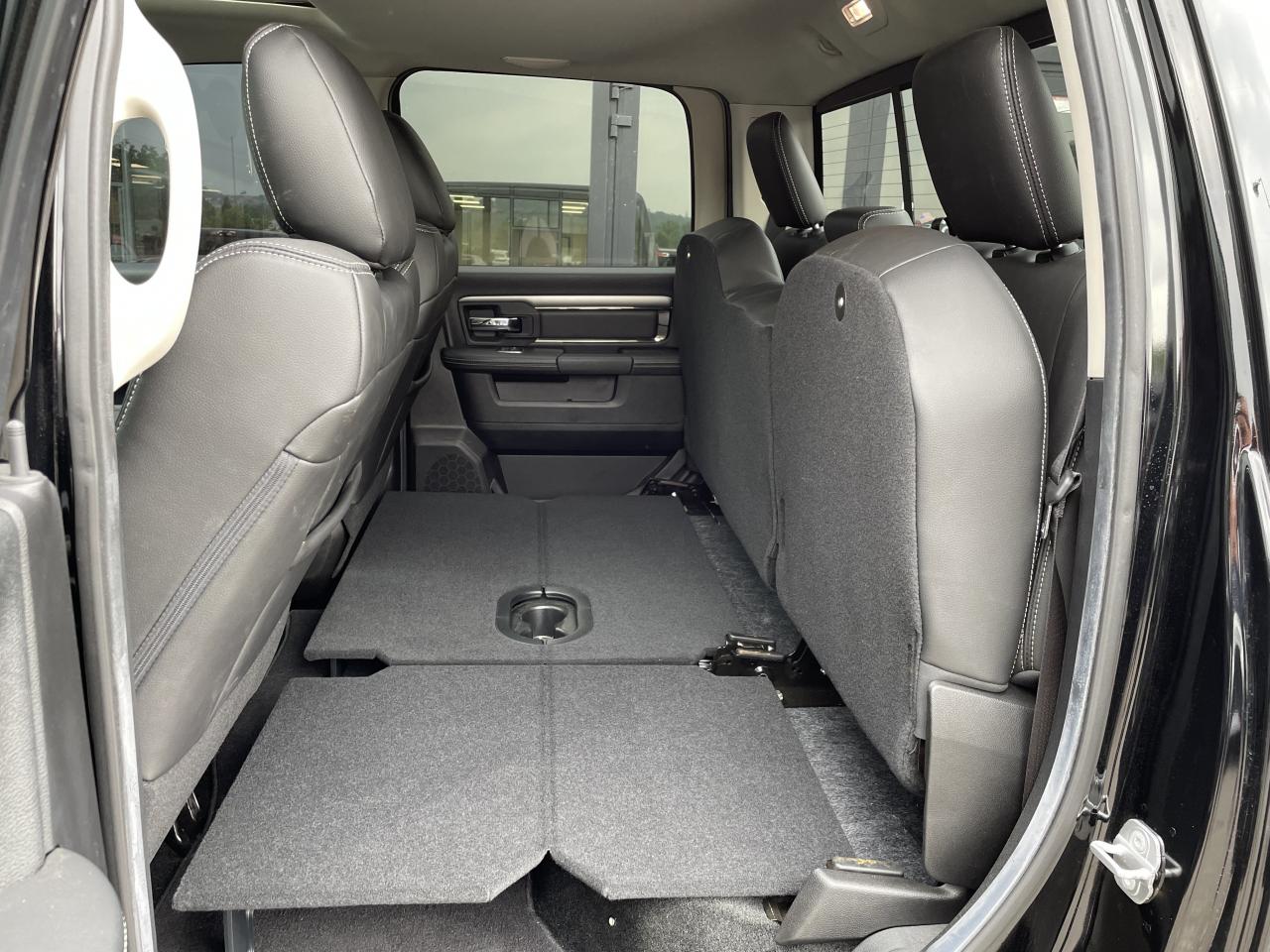 DODGE RAM 1500 CREW CAB SPORT