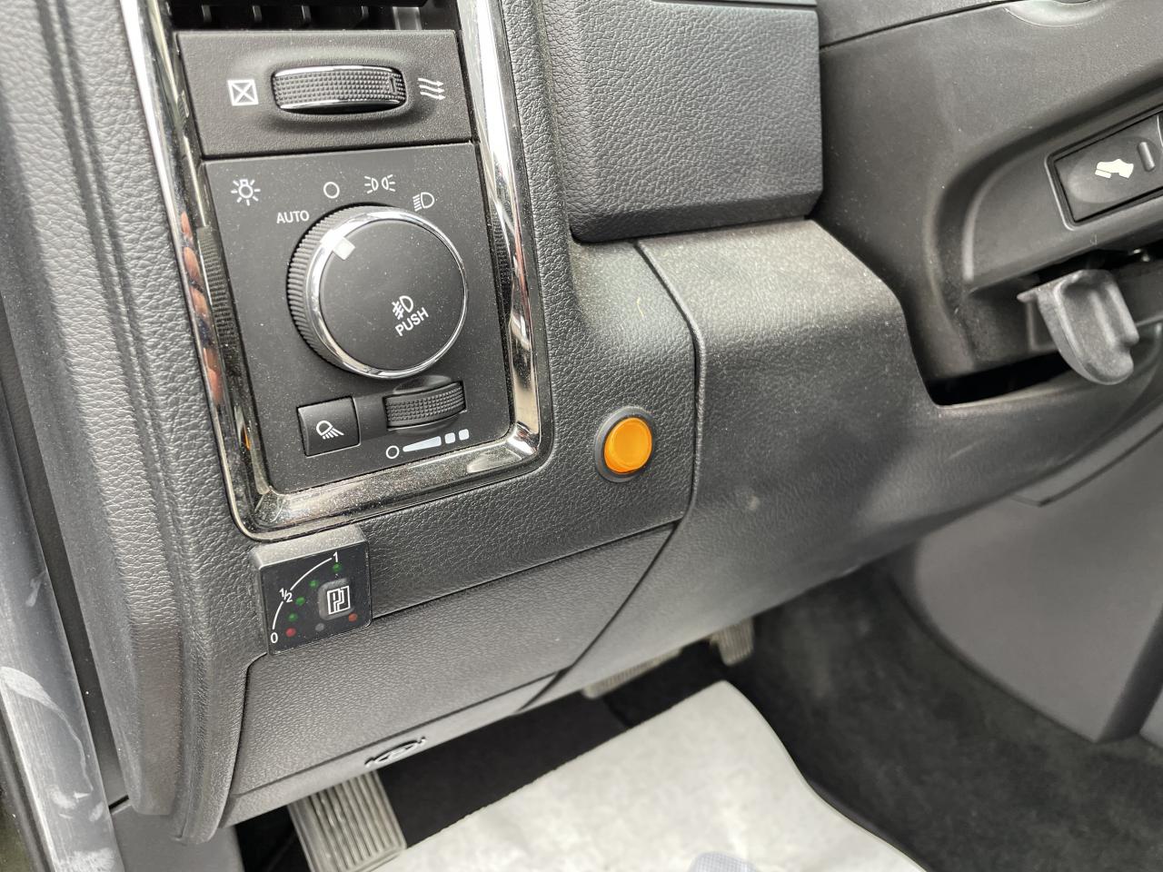 DODGE RAM 1500 CREW CAB SPORT