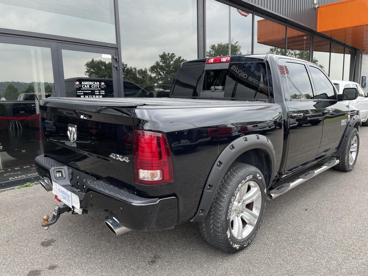 DODGE RAM 1500 CREW CAB SPORT