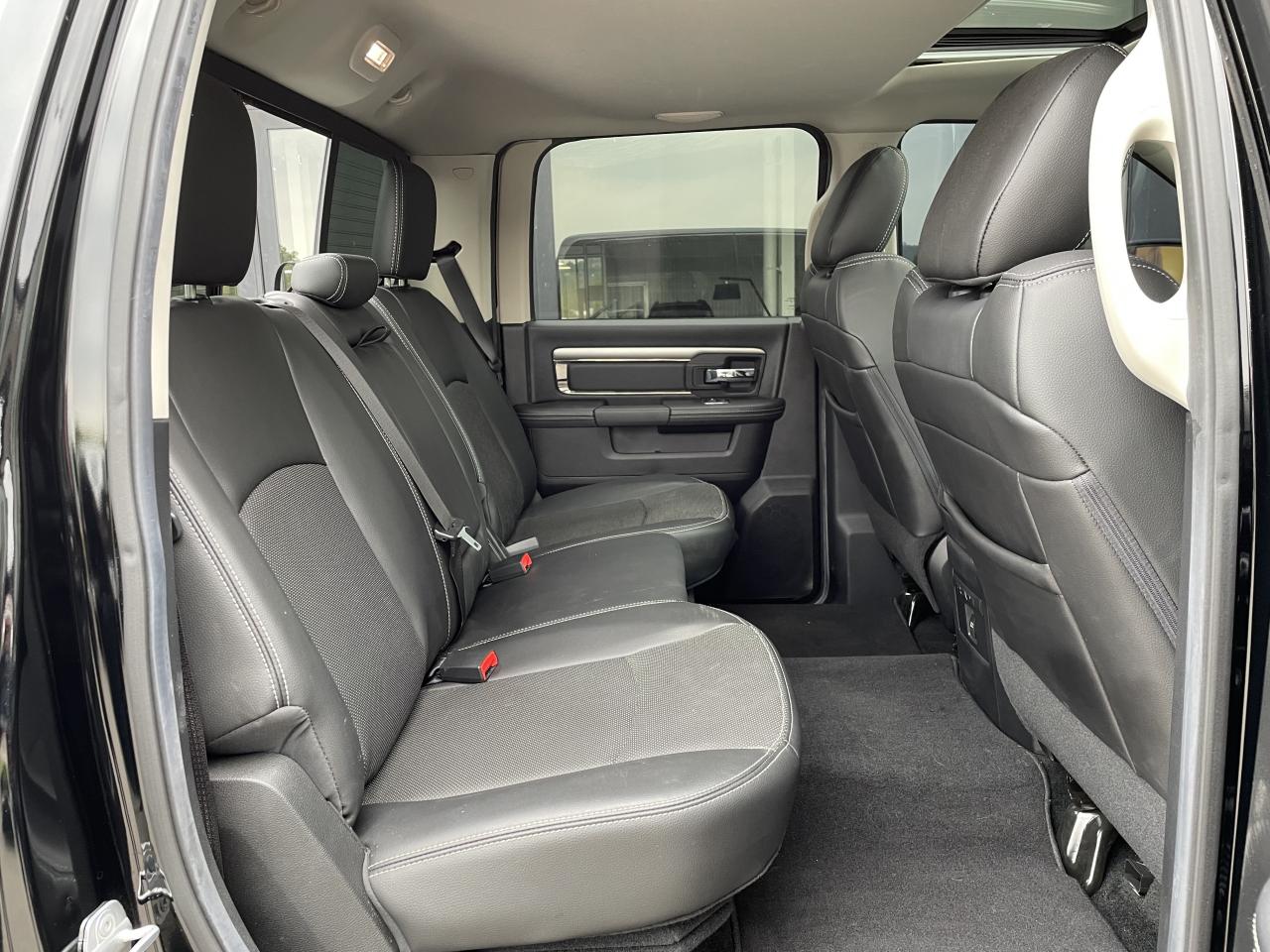 DODGE RAM 1500 CREW CAB SPORT