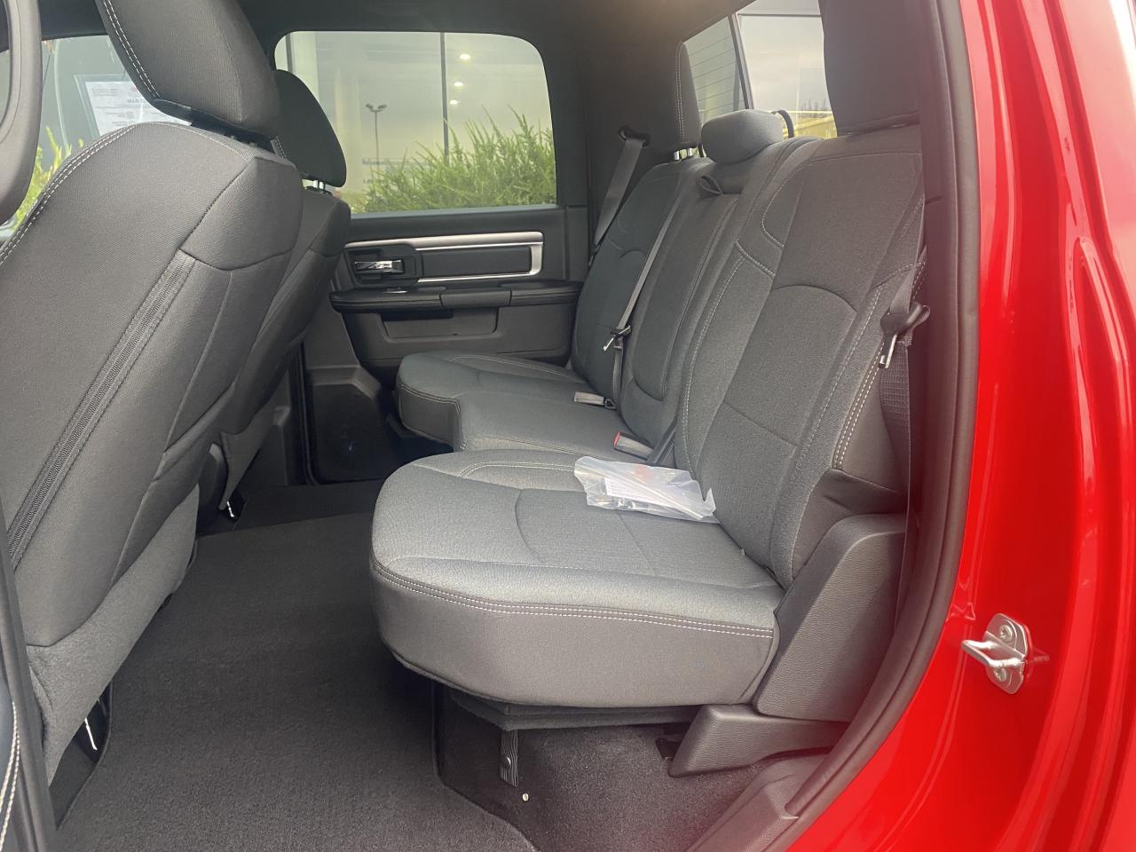 DODGE RAM 1500 Crew Cab SLT WARLOCK
