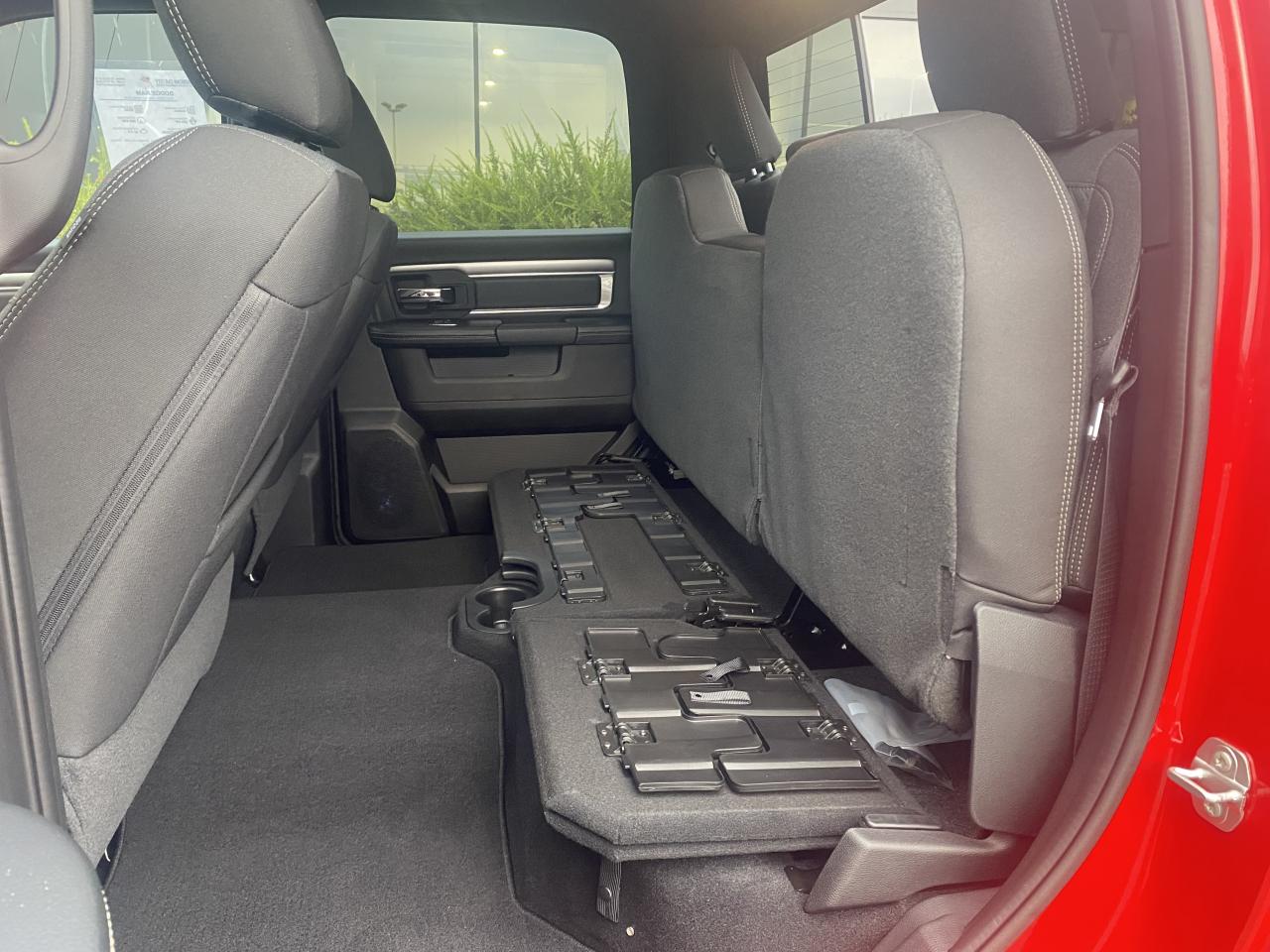 DODGE RAM 1500 Crew Cab SLT WARLOCK