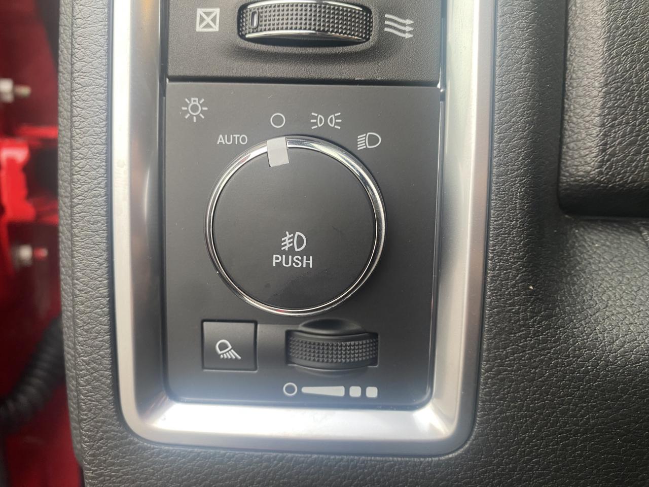 DODGE RAM 1500 Crew Cab SLT WARLOCK