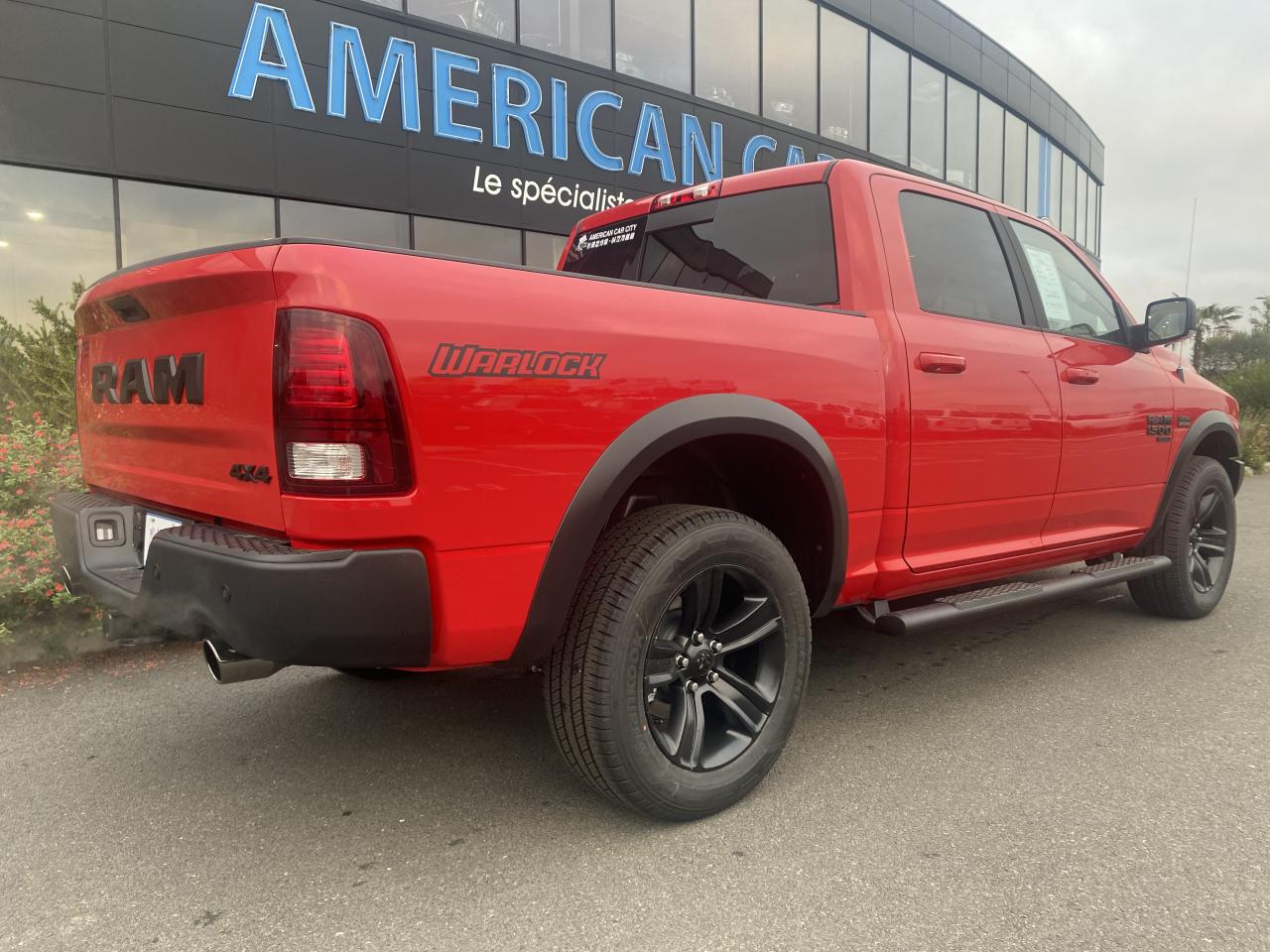 DODGE RAM 1500 Crew Cab SLT WARLOCK