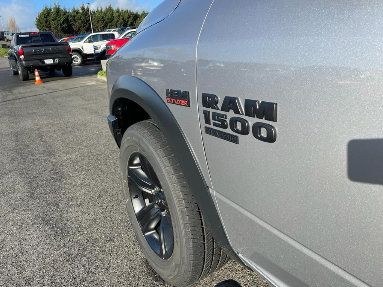 DODGE RAM 1500 Crew Cab SLT WARLOCK