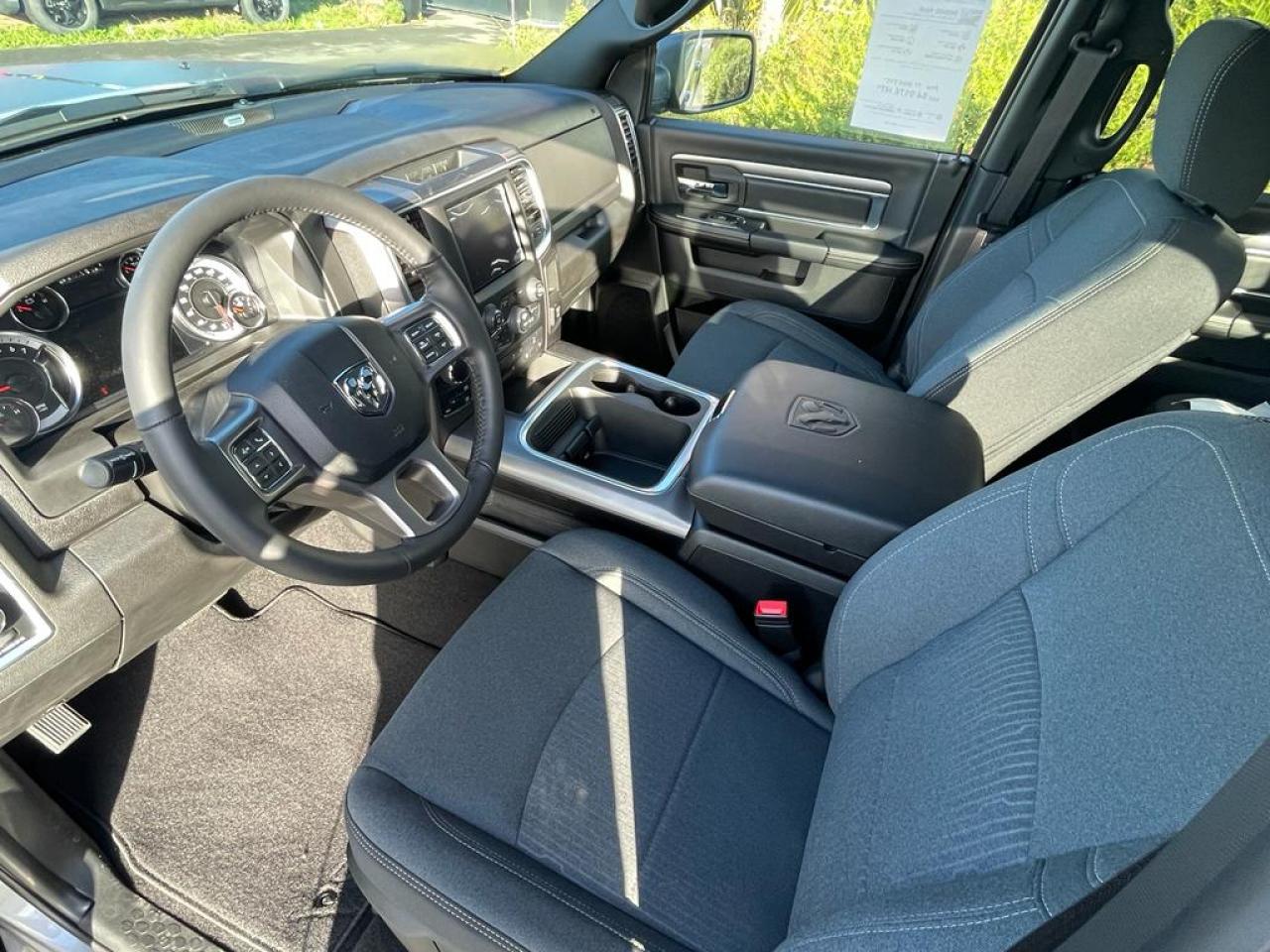 DODGE RAM 1500 Crew Cab SLT WARLOCK