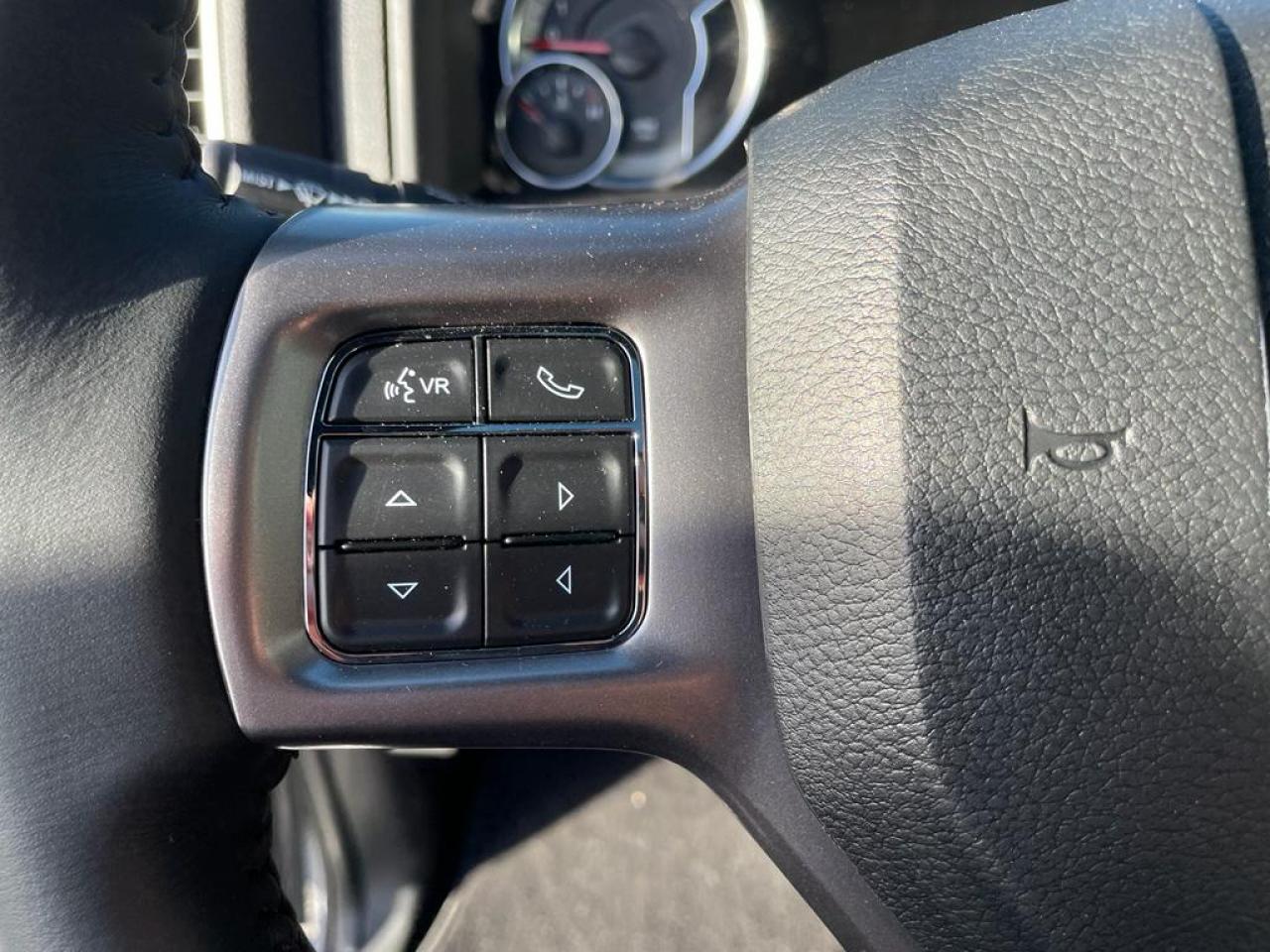 DODGE RAM 1500 Crew Cab SLT WARLOCK