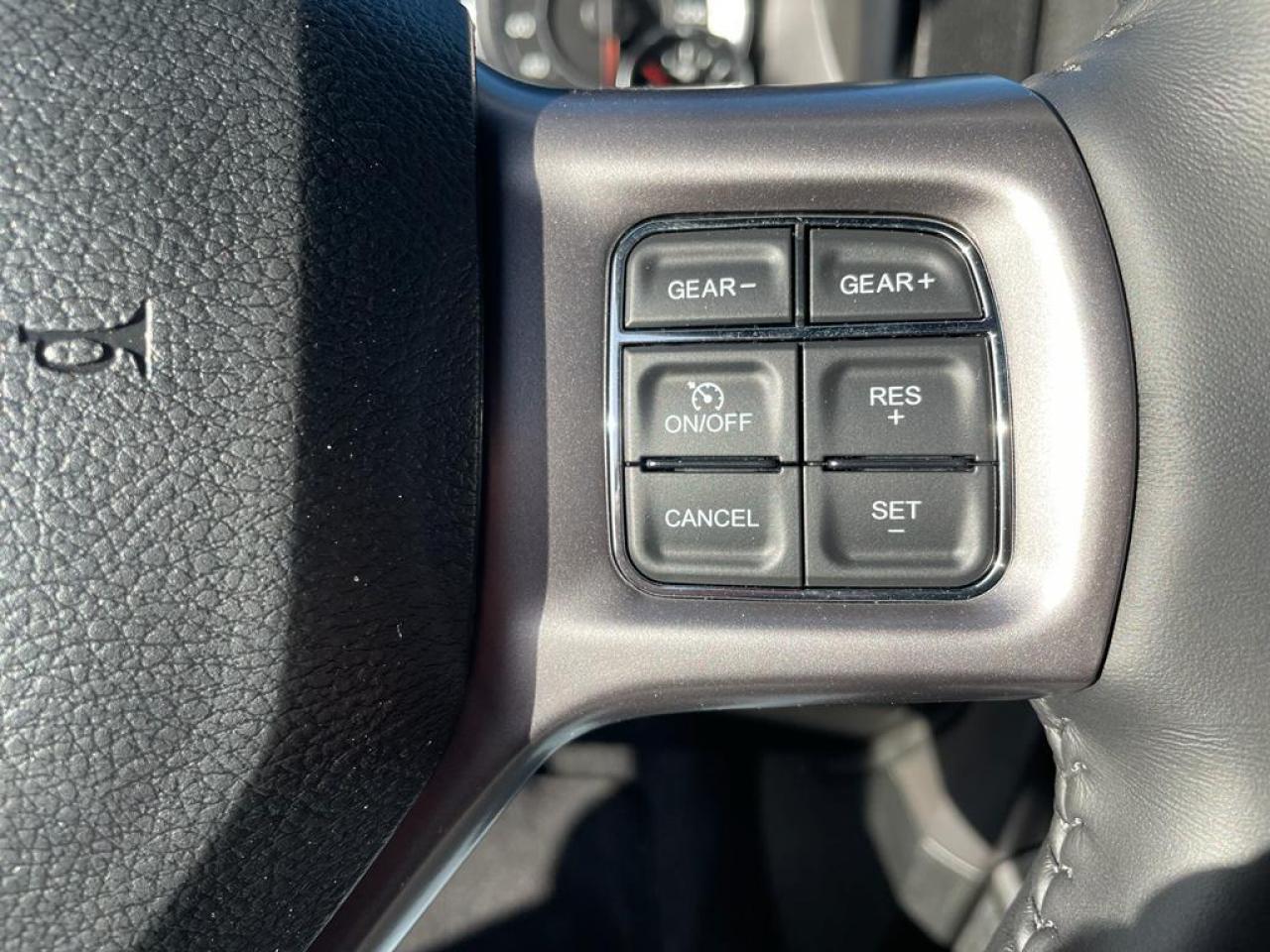 DODGE RAM 1500 Crew Cab SLT WARLOCK