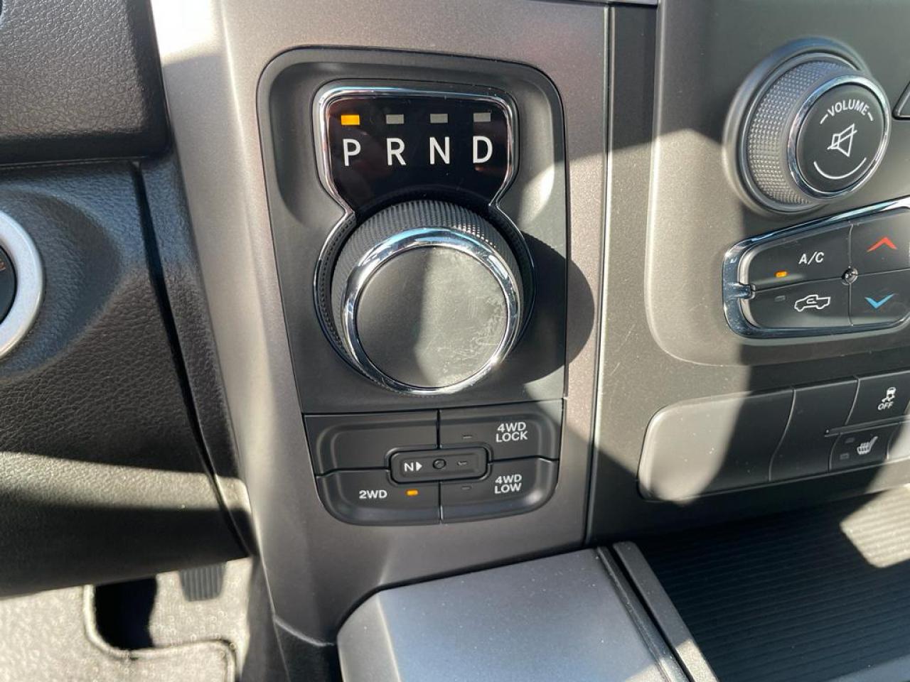 DODGE RAM 1500 Crew Cab SLT WARLOCK