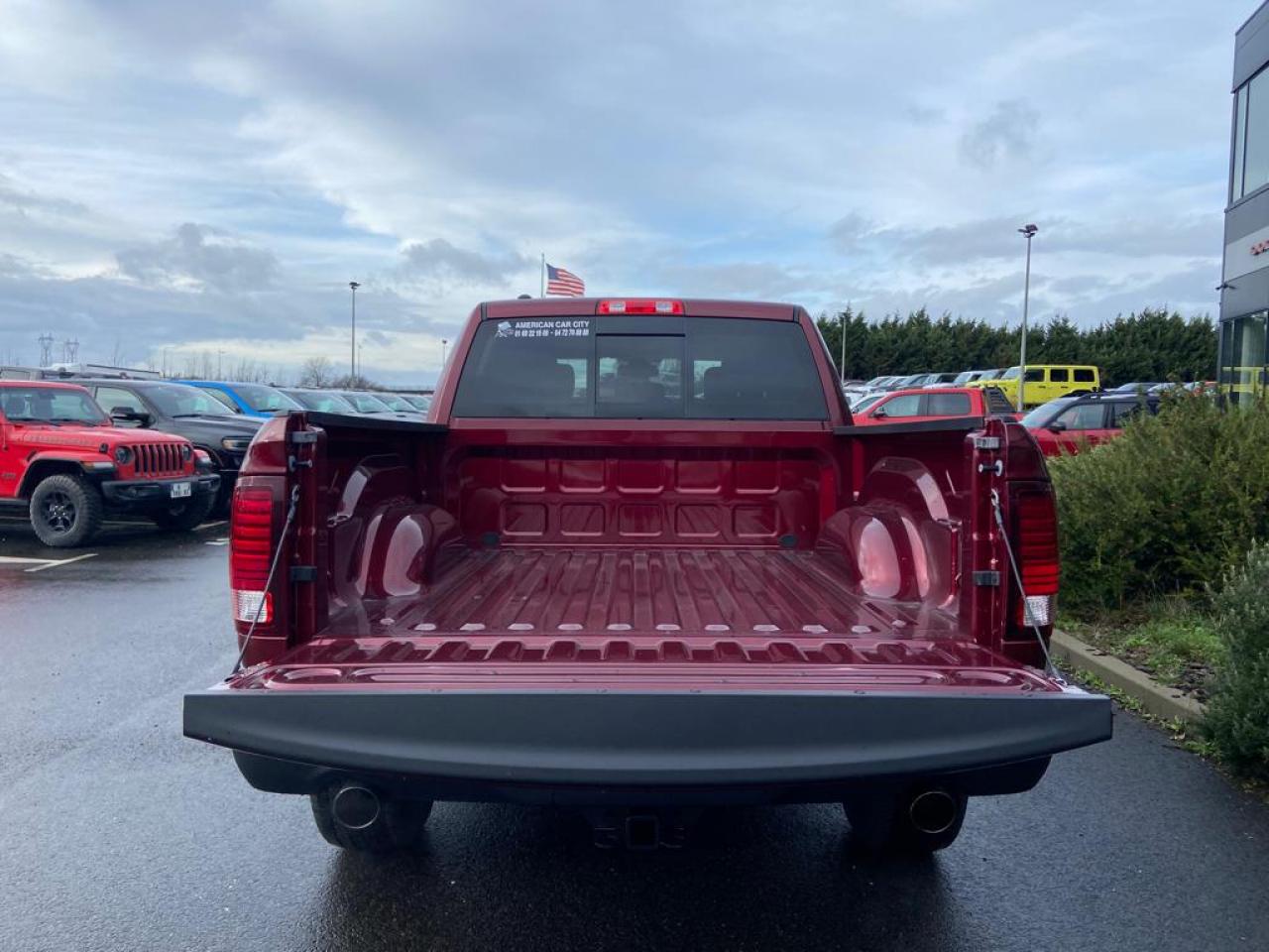DODGE RAM 1500 Crew Cab SLT WARLOCK