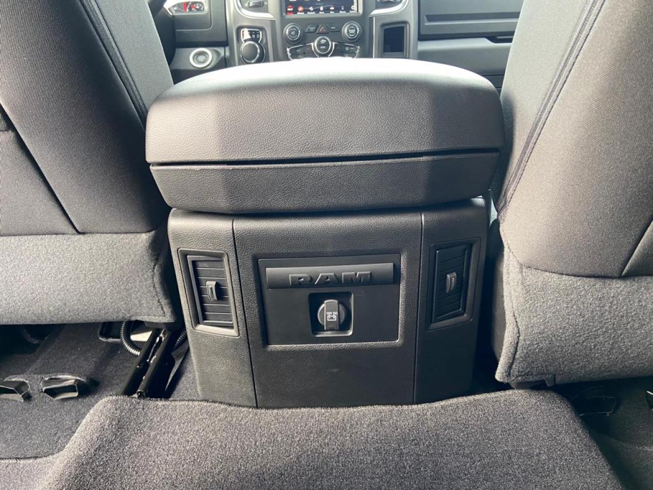 DODGE RAM 1500 Crew Cab SLT WARLOCK