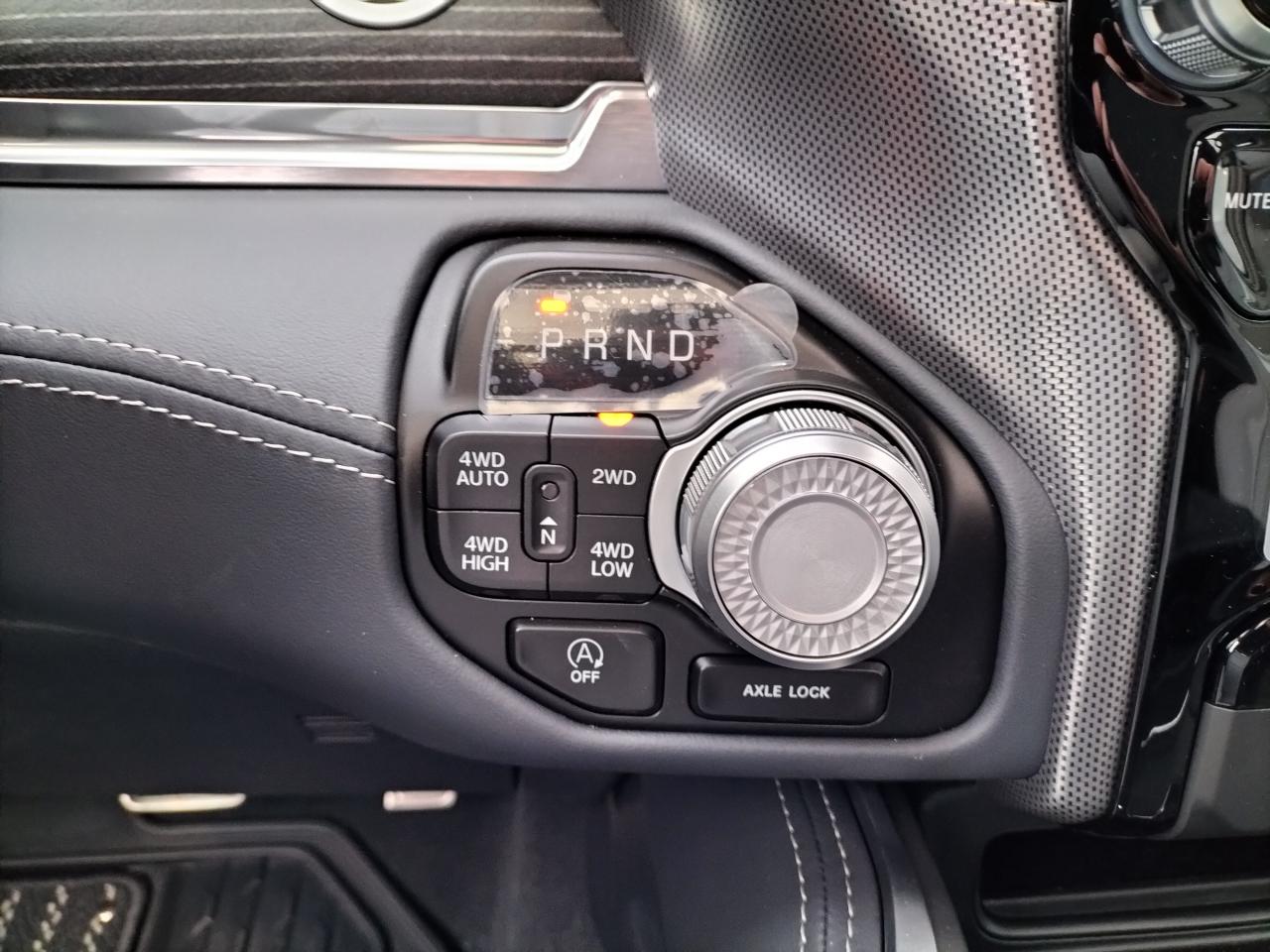 DODGE RAM 1500 CREW LIMITED 10th anniversary RAMBOX
