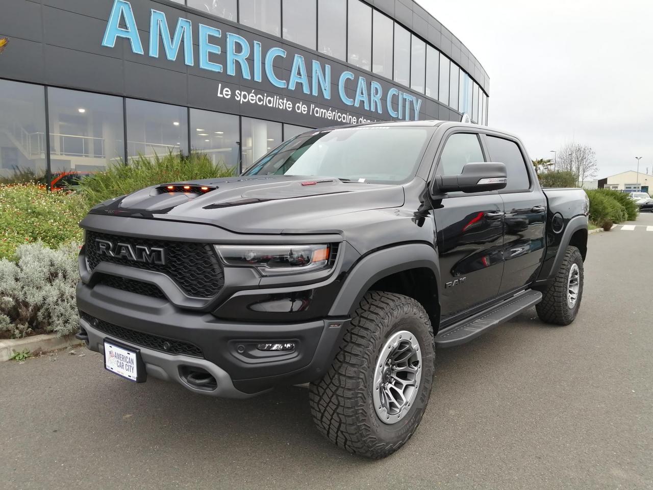 DODGE RAM 1500 CREW CAB TRX 6.2L V8