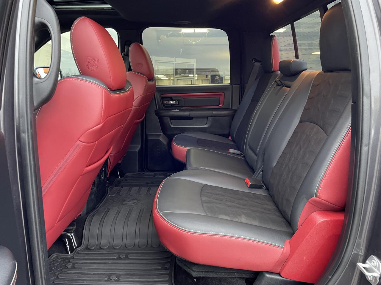 DODGE RAM 1500 CREWCAB REBEL AIRSUSPENSION