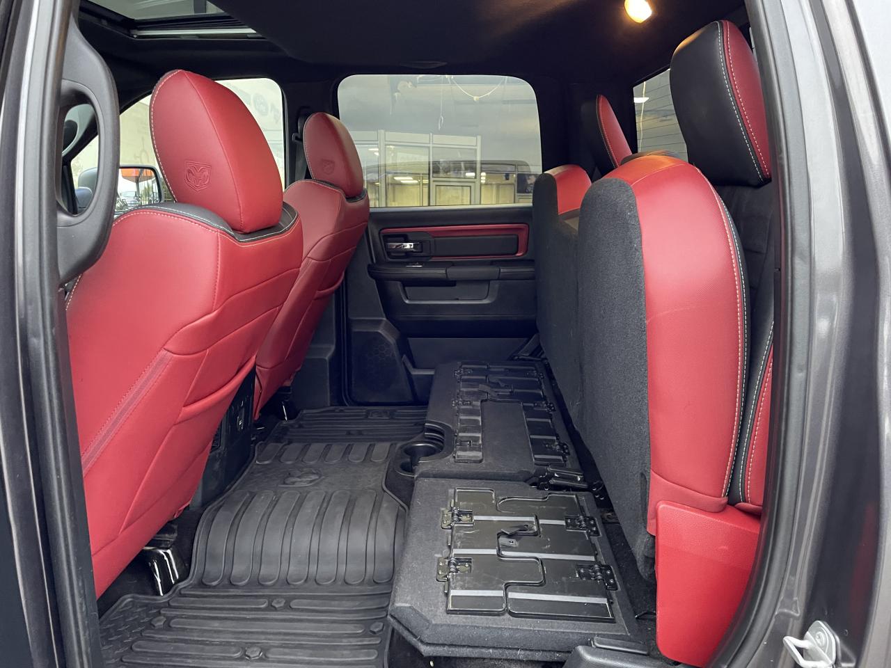 DODGE RAM 1500 CREWCAB REBEL AIRSUSPENSION