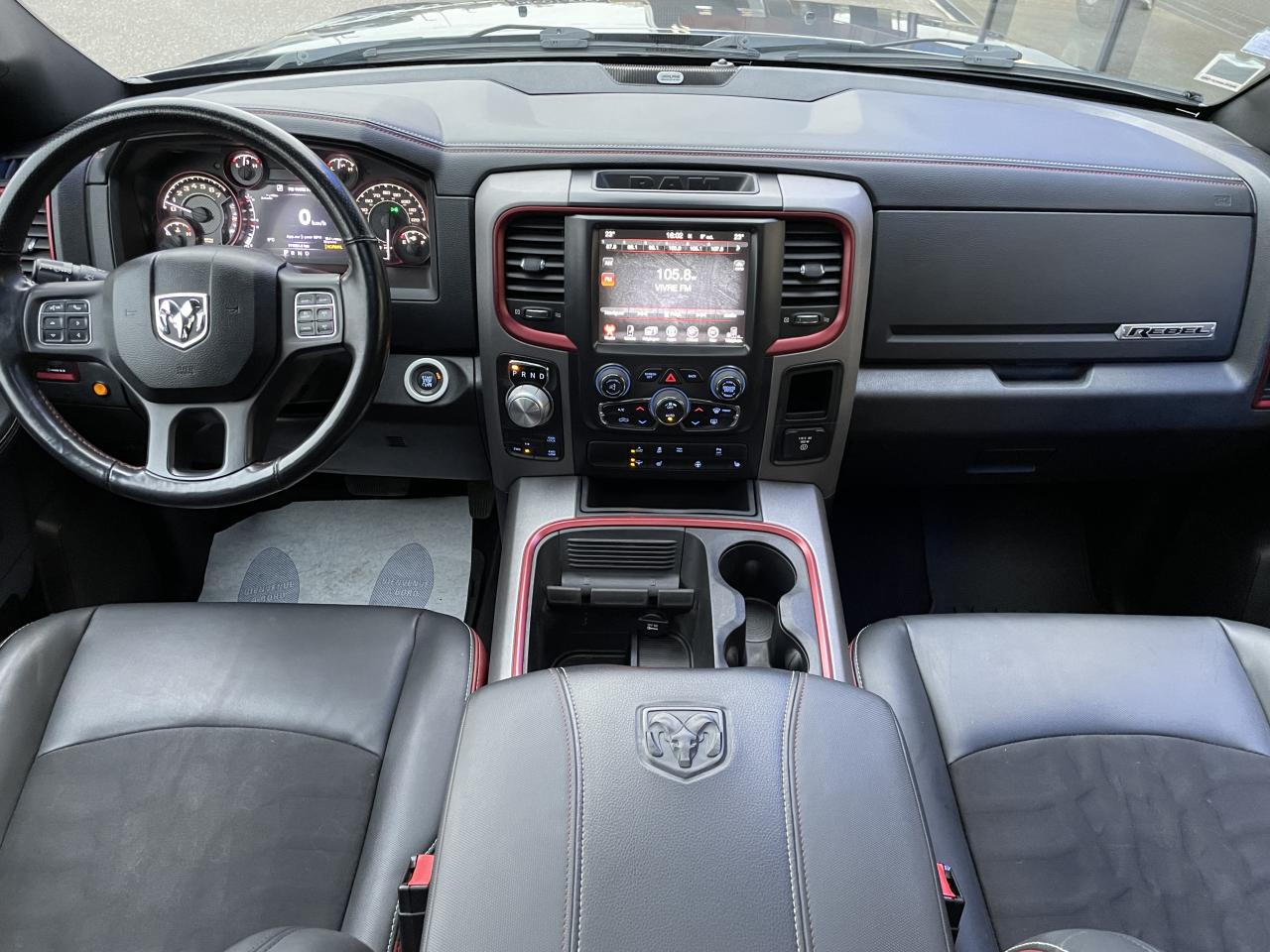 DODGE RAM 1500 CREWCAB REBEL AIRSUSPENSION