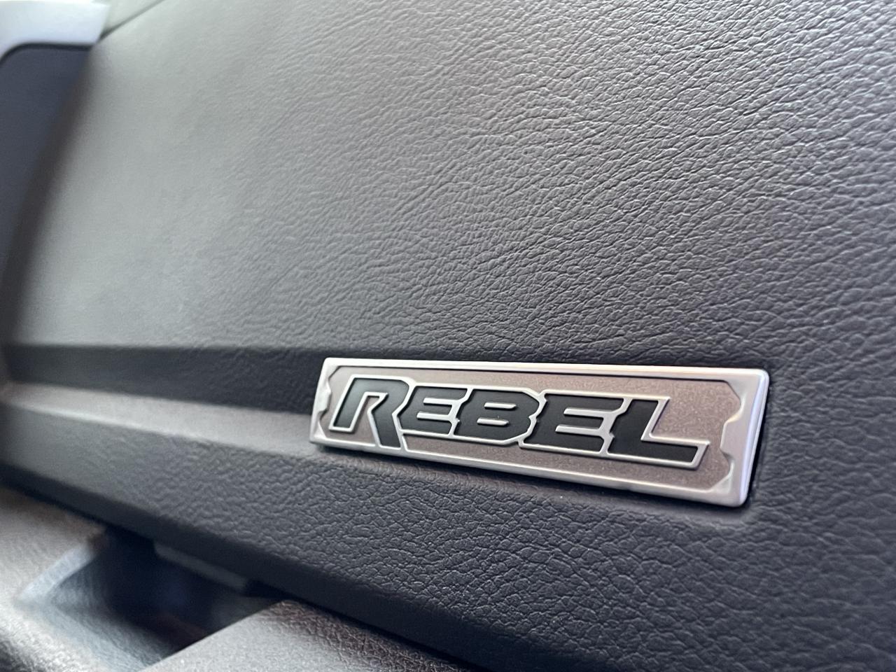 DODGE RAM 1500 CREWCAB REBEL AIRSUSPENSION