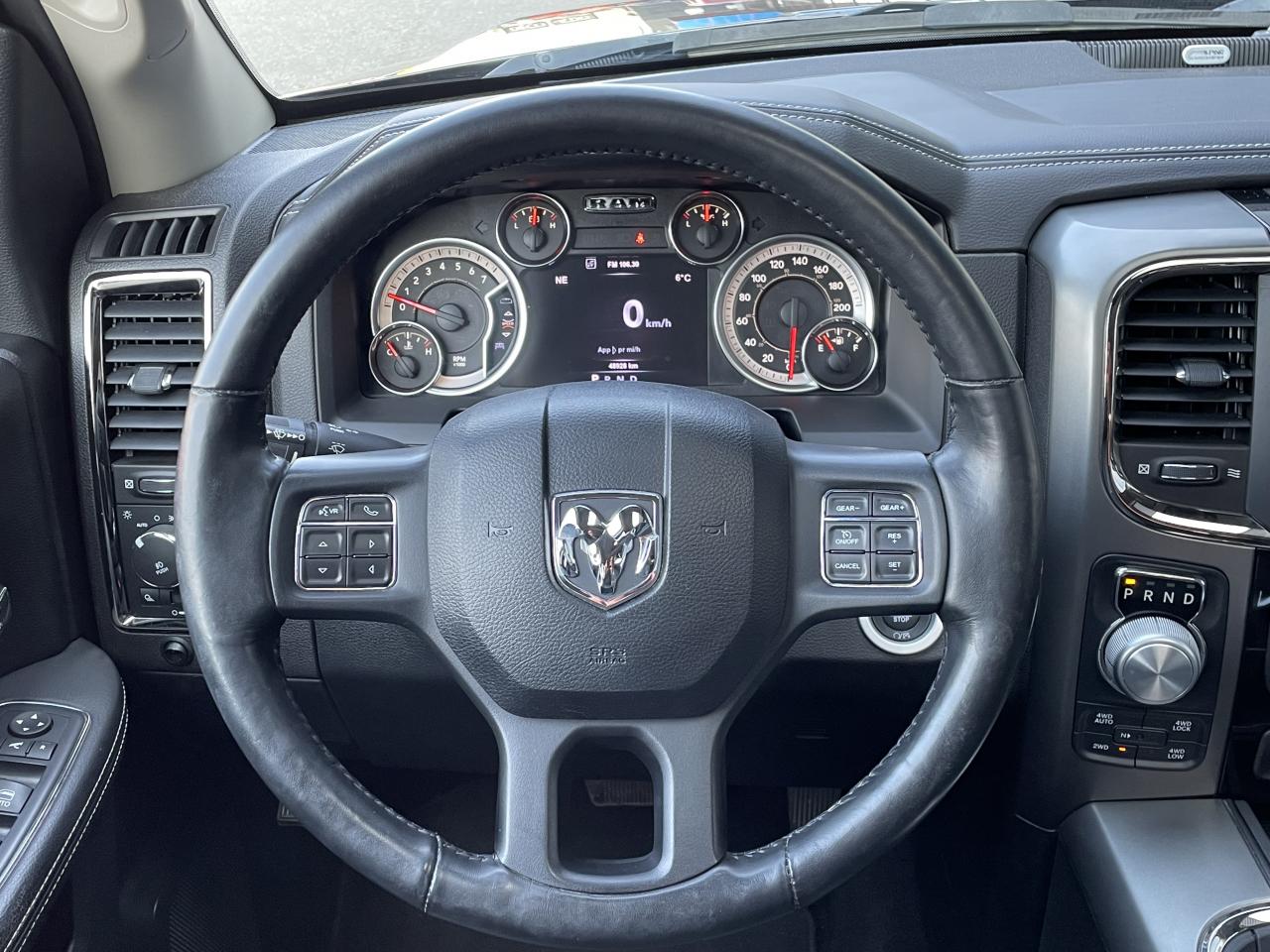 DODGE RAM 1500 CREWCAB SPORT BLACK PACKAGE 2017