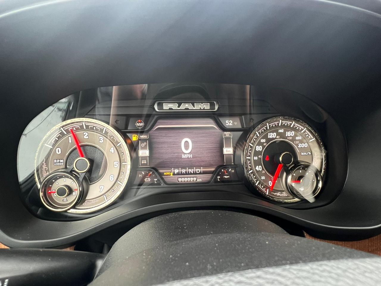 DODGE RAM 1500 CREW LONGHORN AIR RAMBOX