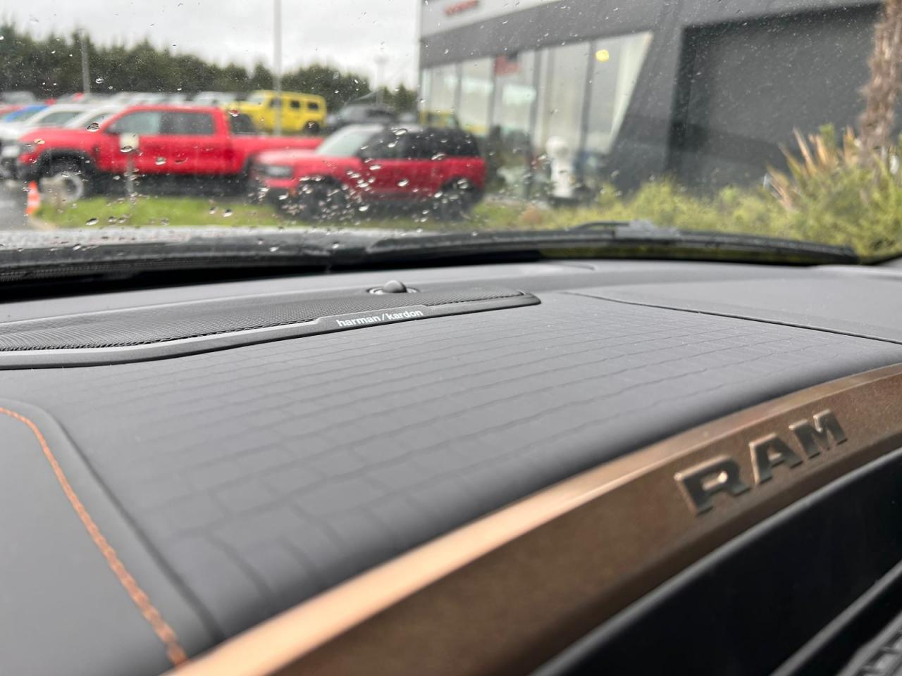 DODGE RAM 1500 CREW LONGHORN AIR RAMBOX