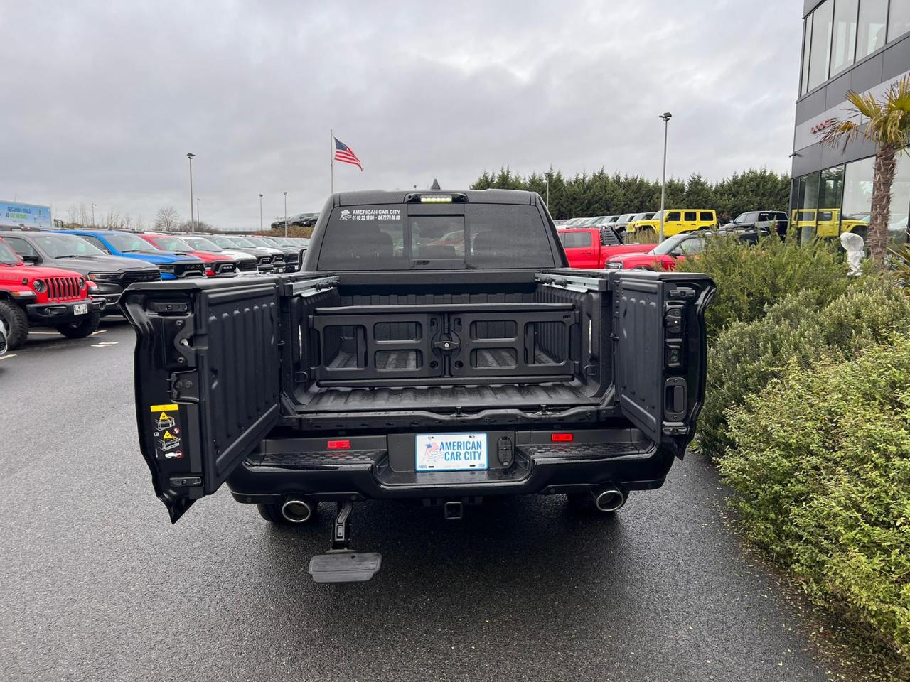 DODGE RAM 1500 CREW LONGHORN AIR RAMBOX