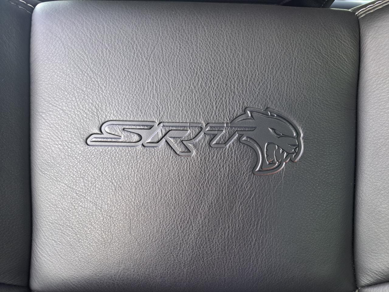 DODGE CHALLENGER HELLCAT V8 6.2L