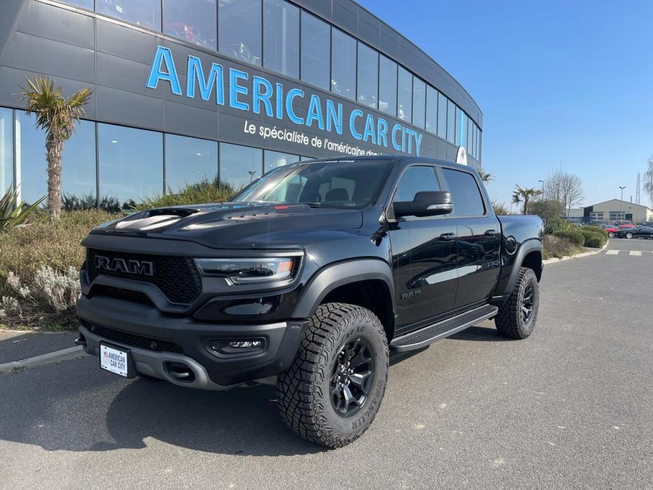 DODGE RAM 1500 CREW CAB TRX 6.2L V8