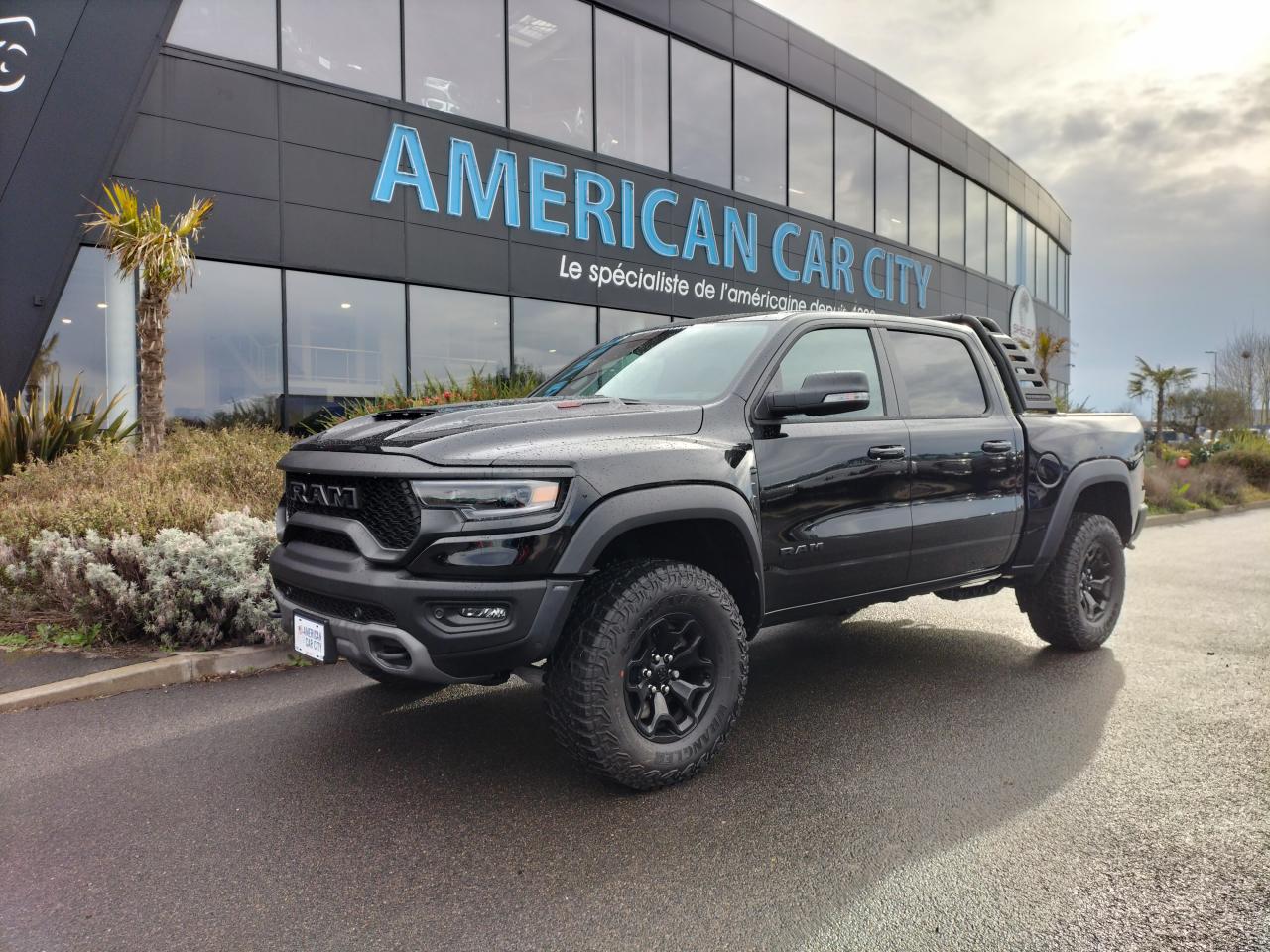 DODGE RAM 1500 CREW CAB TRX 6.2L V8
